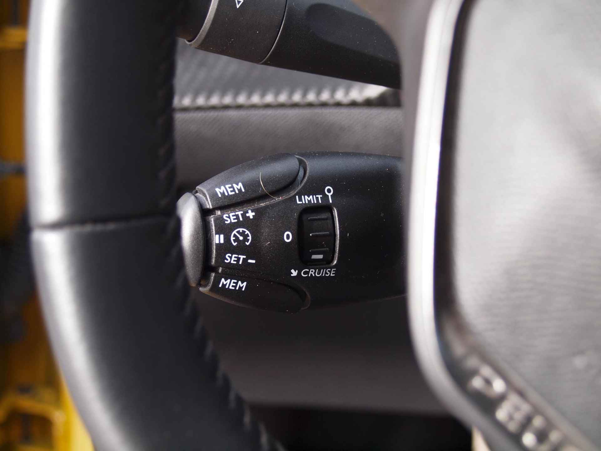 Peugeot 208 1.2 PureTech Blue Lease Active | Apple Carplay | Navi | Cruise Control | Dealeronderhouden | - 16/29