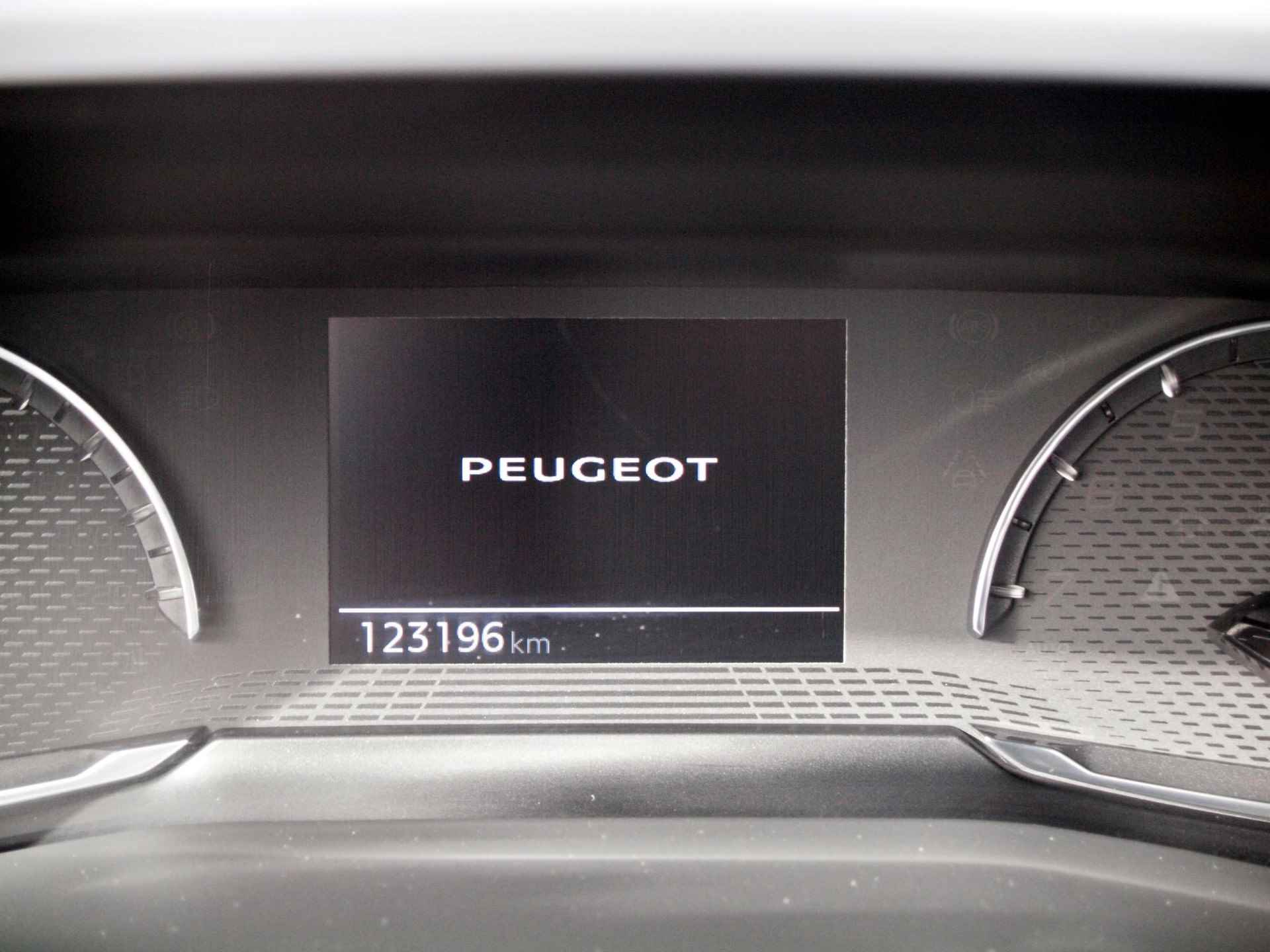 Peugeot 208 1.2 PureTech Blue Lease Active | Apple Carplay | Navi | Cruise Control | Dealeronderhouden | - 17/29