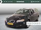 Volvo V70 2.5T Momentum | NL Auto | Youngtimer | 100% Dealer onderhouden | Trekhaak | Leder | Stoelverwarming | PDC |