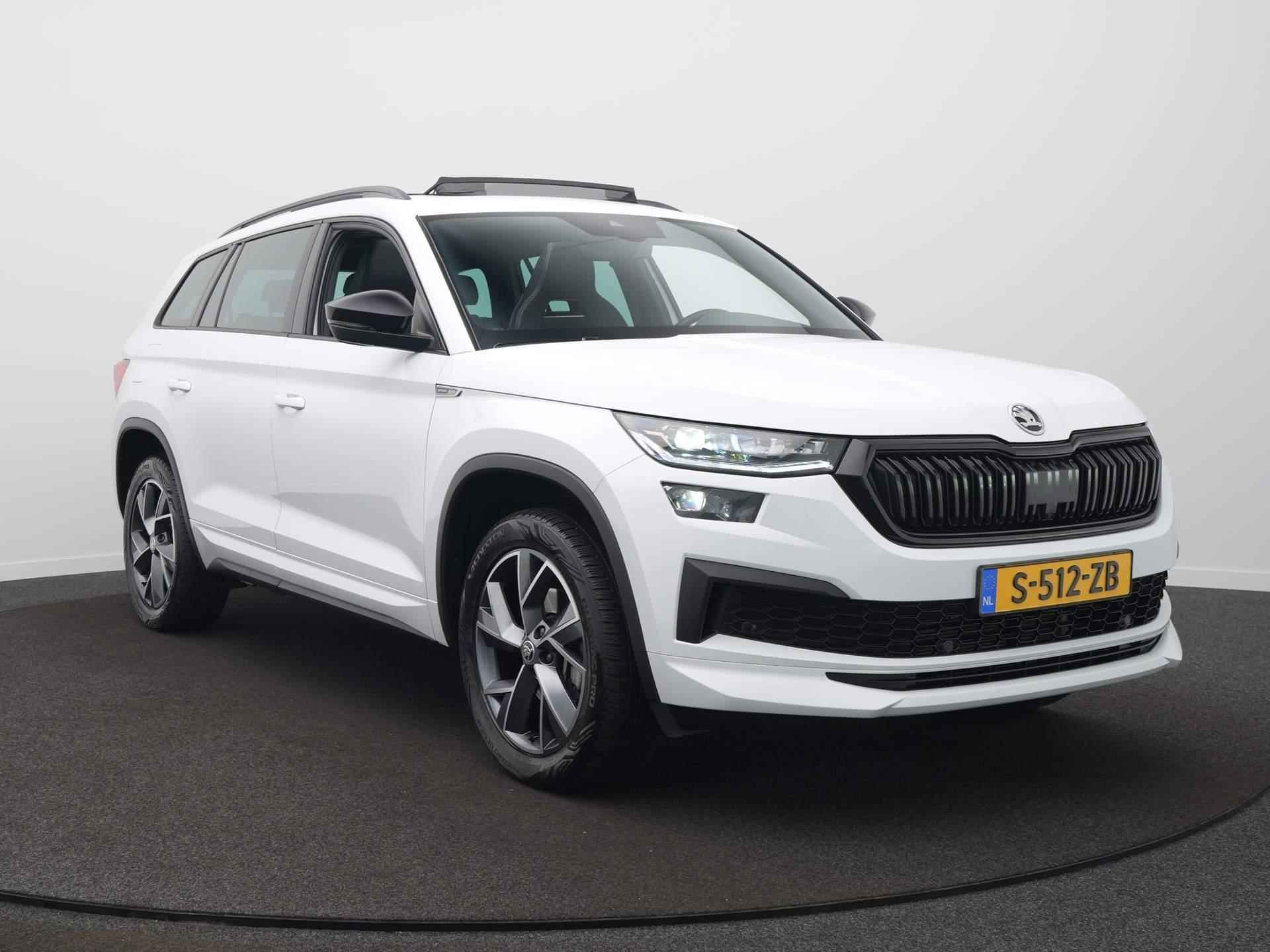 Skoda Kodiaq 1.5 TSI Sportline Business 7p. Navi / Clima / Adaptive Cruise / Achteruitrijcamera / Trekhaak / Ambiance Verlichting - 3/65