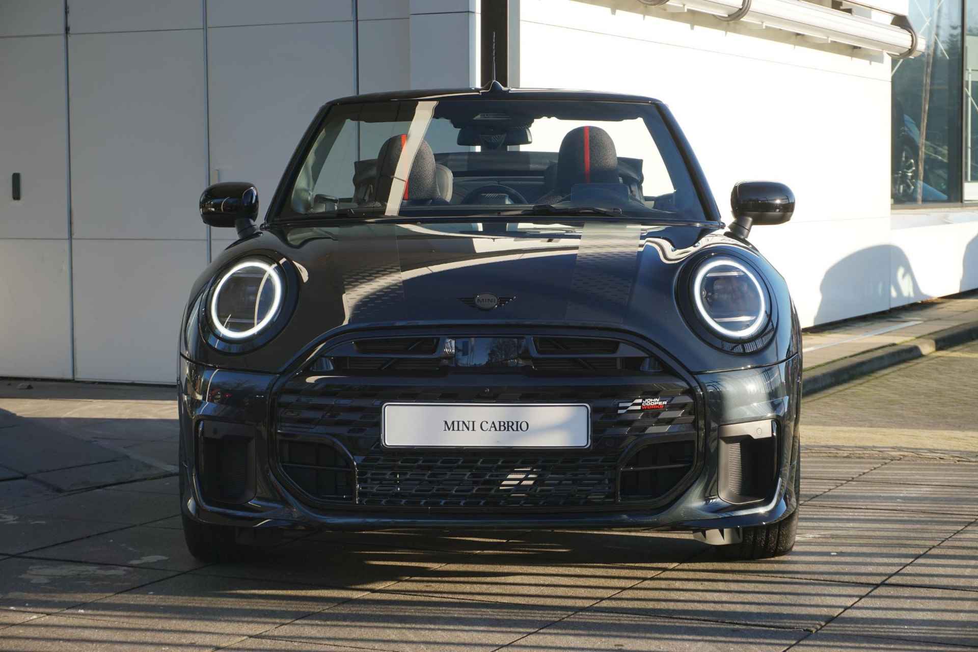 MINI Cabrio C John Cooper Works Trim + Package XL - 3/34