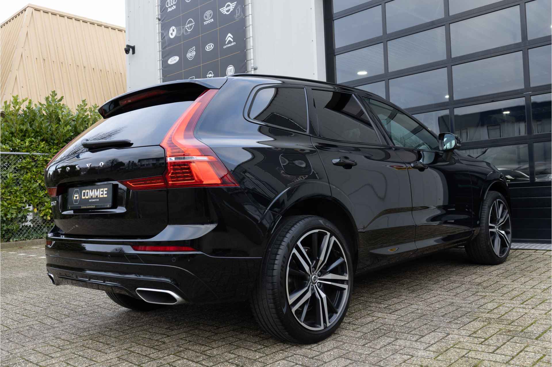 Volvo XC60 2.0 B4 R-Design ✅21 inch✅CAM✅ACC✅Piolot.ass. - 10/24