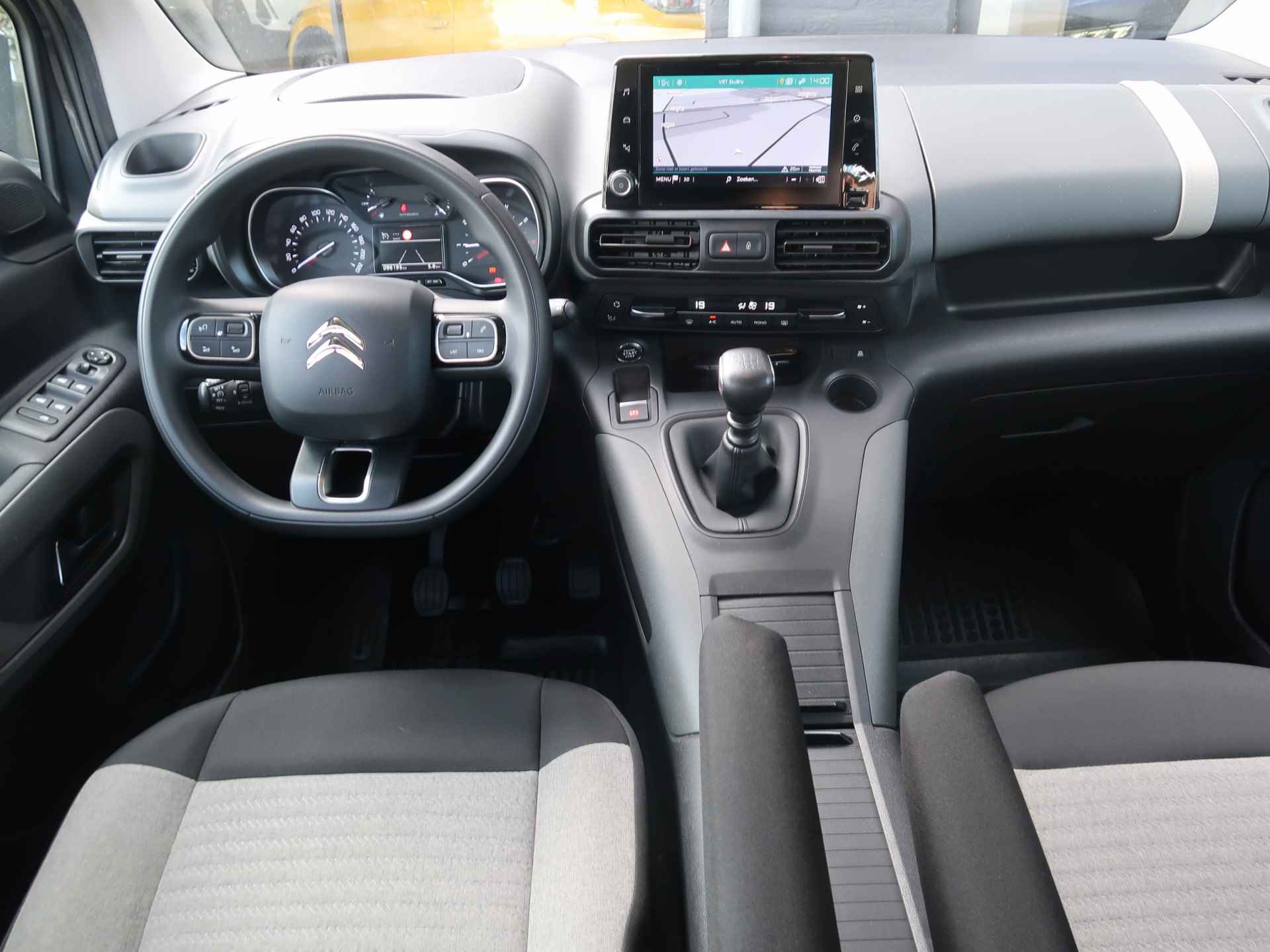 Citroën Berlingo 110 PK Benzine * Navigatie *  Parkeer Camera * Keyless Start * DAB+ Radio * L.M. Velgen * 5-Persoons uitvoering * - 9/38