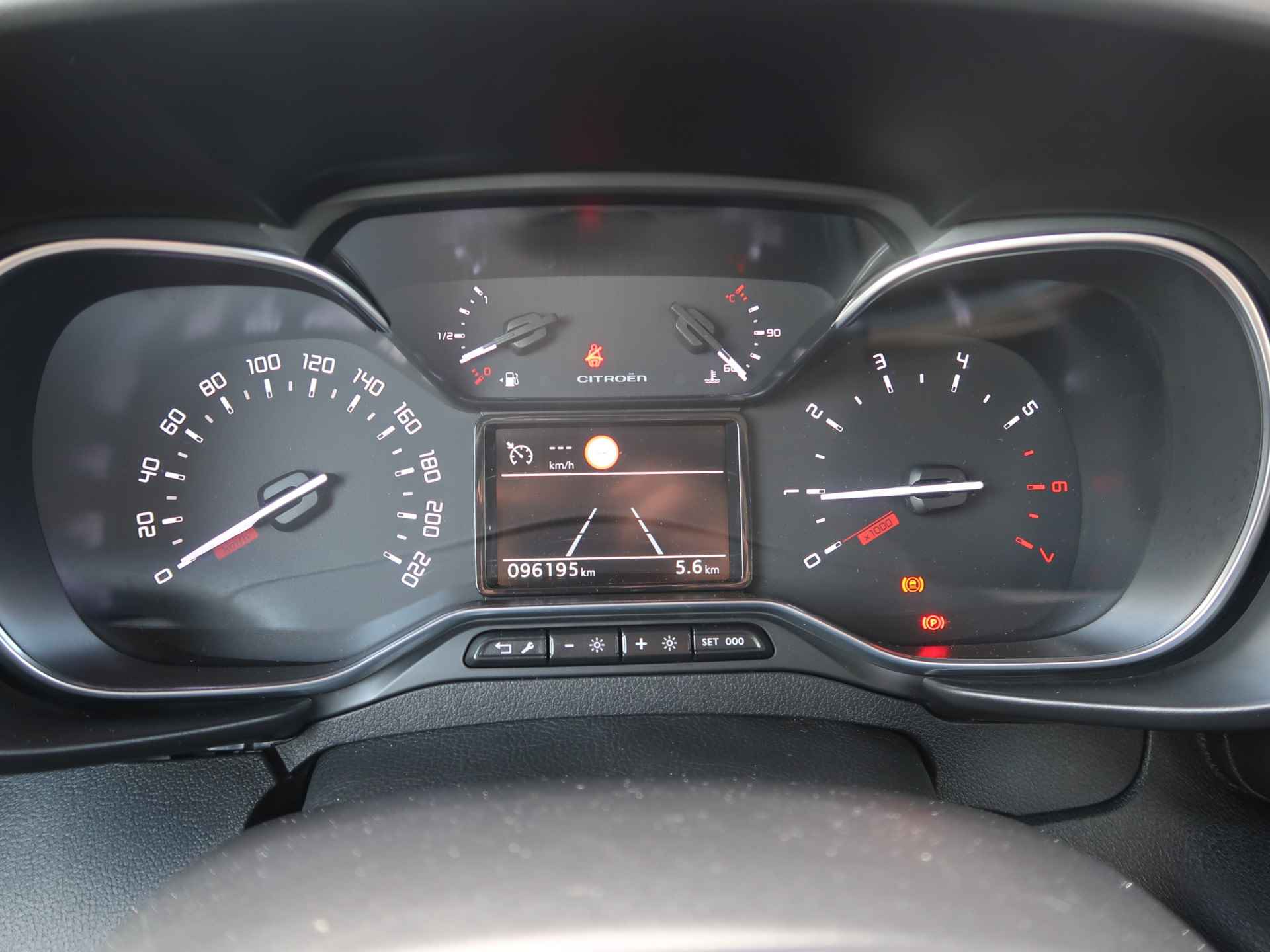 Citroën Berlingo 110 PK Benzine * Navigatie *  Parkeer Camera * Keyless Start * DAB+ Radio * L.M. Velgen * 5-Persoons uitvoering * - 17/38