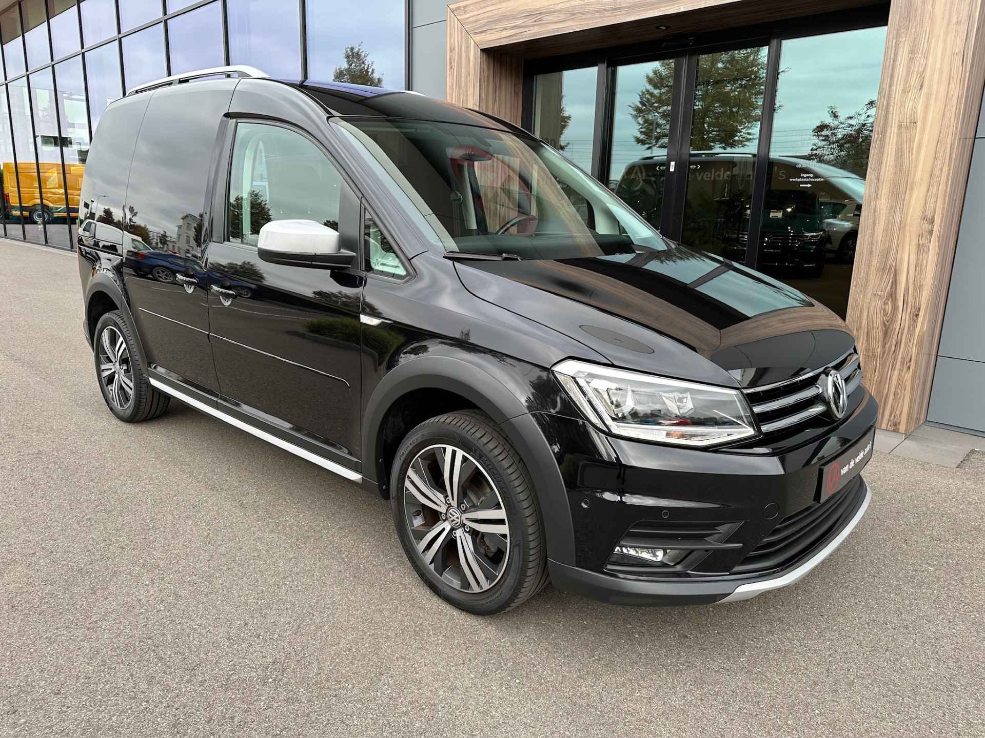 Volkswagen Caddy 1.4 TSI 125pk DSG Alltrack | Geen bpm/btw | Led | Dubbele schuifdeur | Navi - 4/25