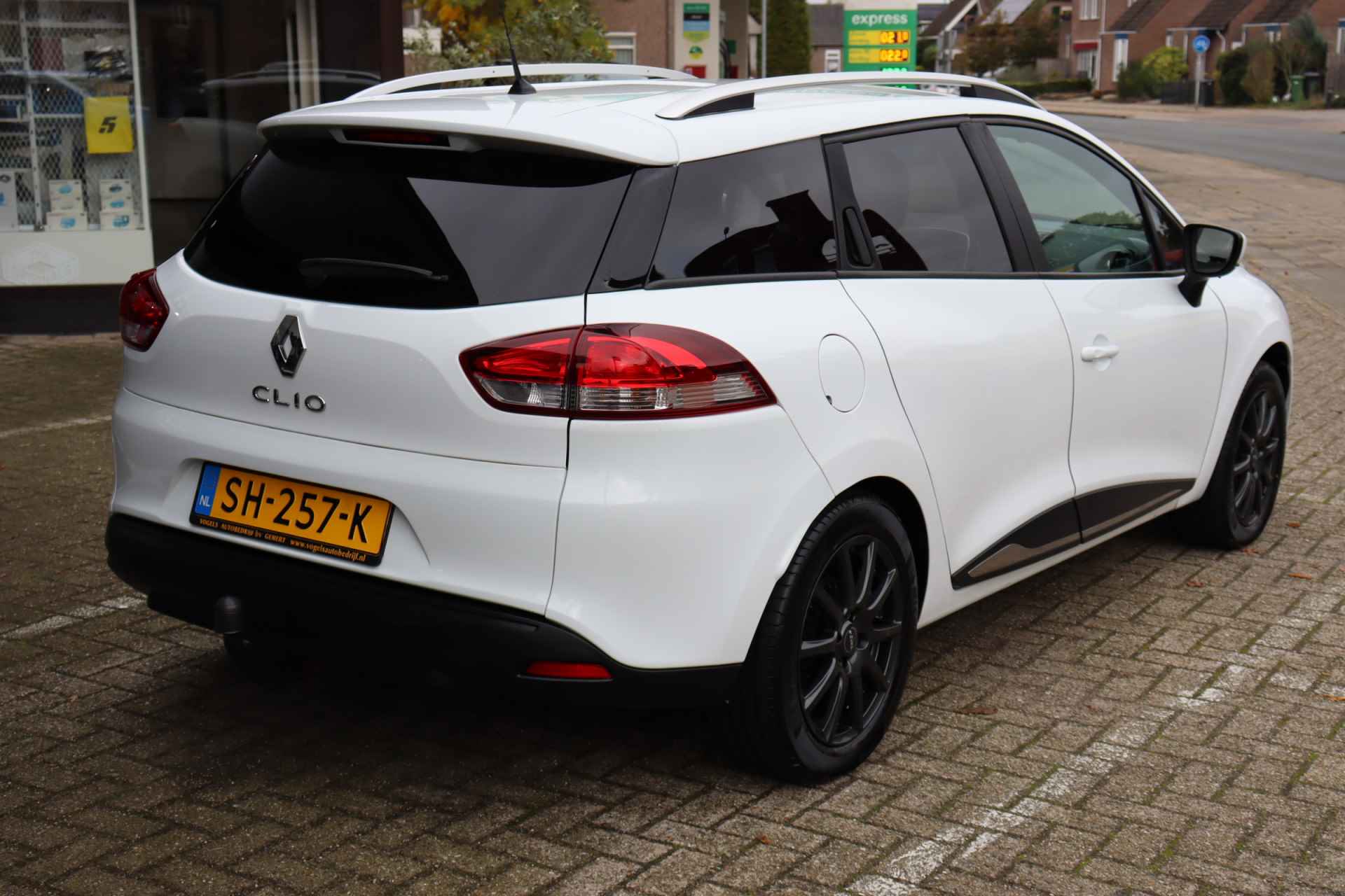 Renault Clio Estate TCe 90pk Zen - 4/19