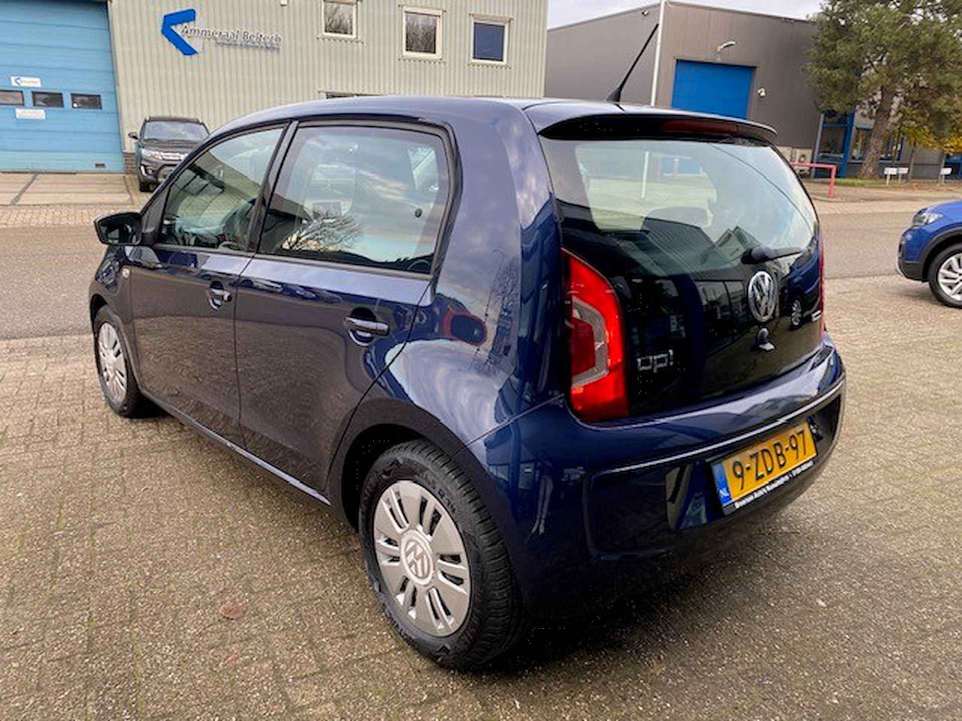 Volkswagen Up! 1.0 60PK 5D Move up! met Bluetooth en Navigatie - 5/33