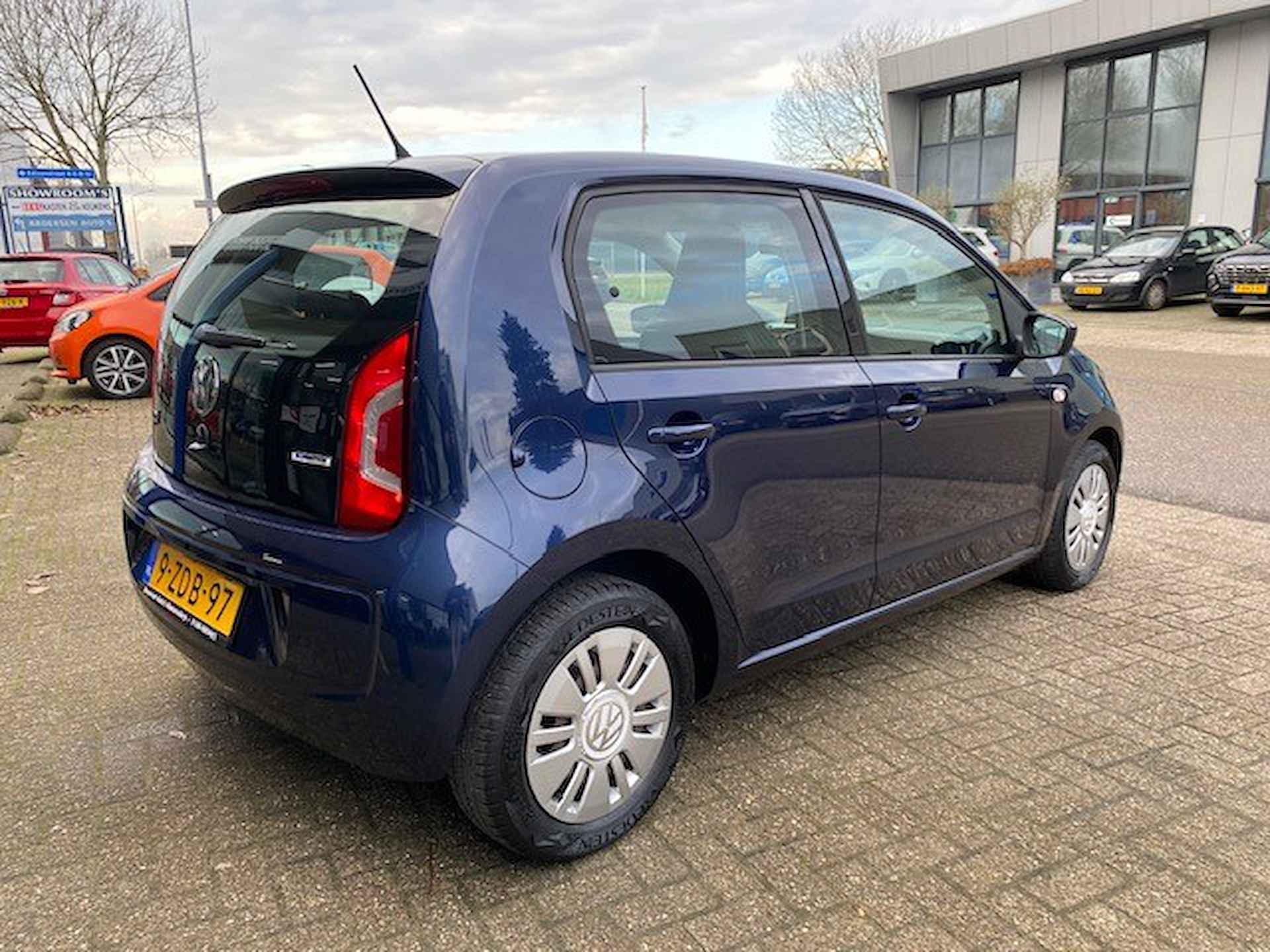 Volkswagen Up! 1.0 60PK 5D Move up! met Bluetooth en Navigatie - 9/33