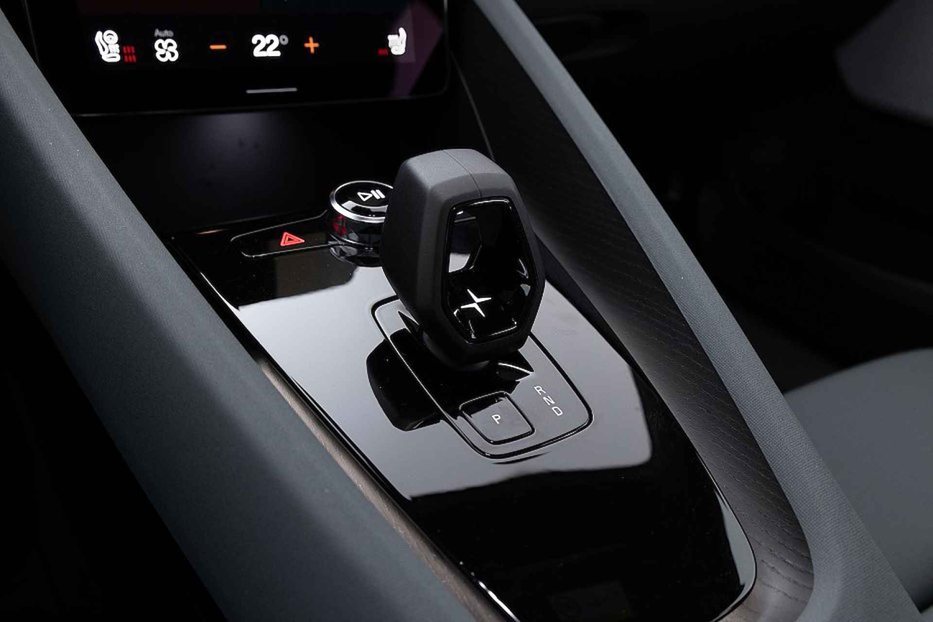 Polestar 2 Long Range Single Motor 78 kWh | PANORAMADAK | CARPLAY | KEYLESS | harman/kardon . - 18/30