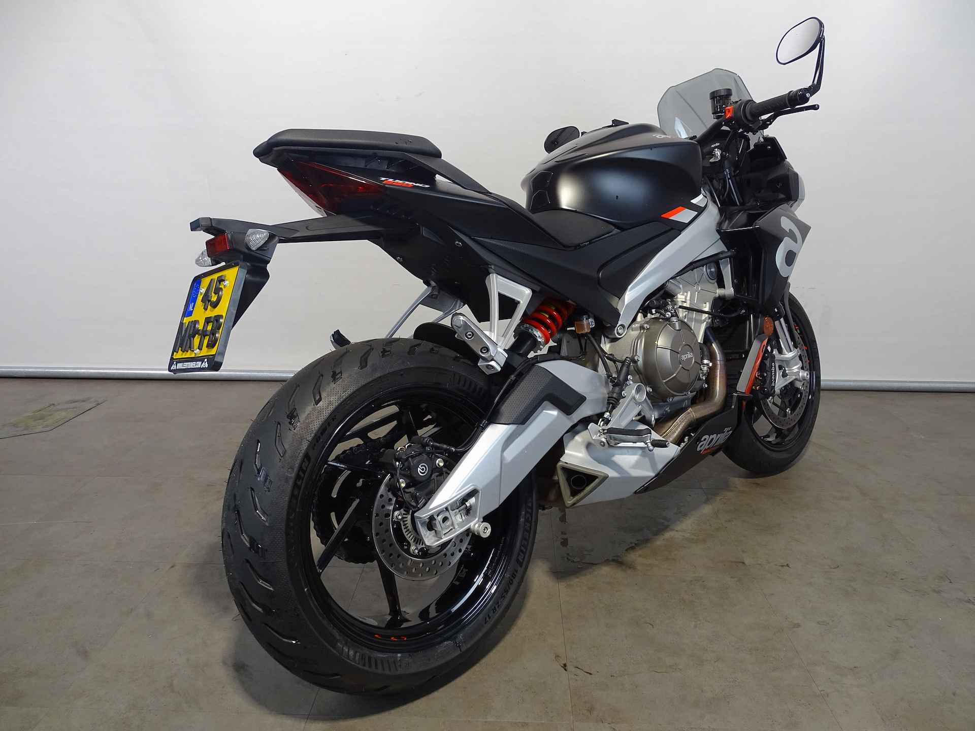 Aprilia TUONO 660 - 9/9