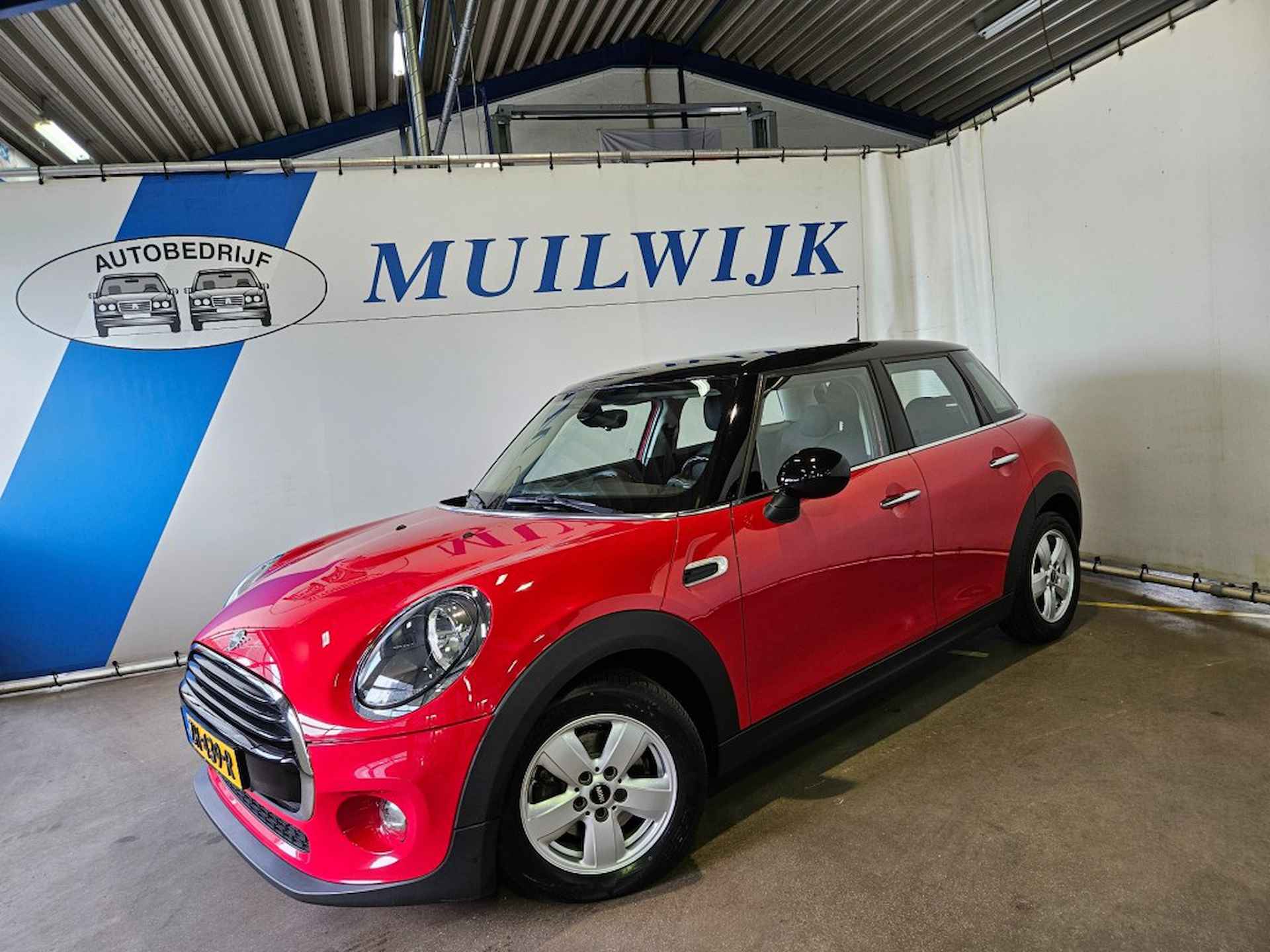 MINI Cooper 1.5 Cooper Business Edition / Automaat / Navi / NL Auto - 2/47