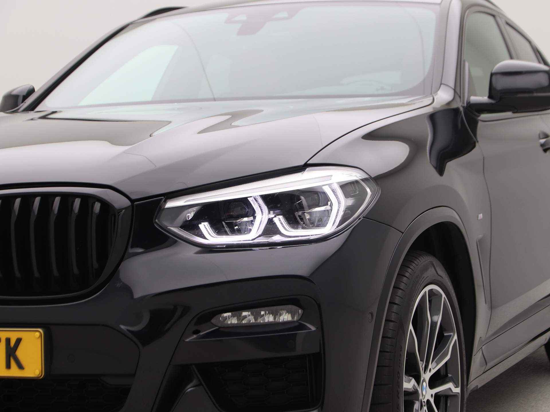 BMW X4 xDrive 20i High Executive M-Sport - 22/24