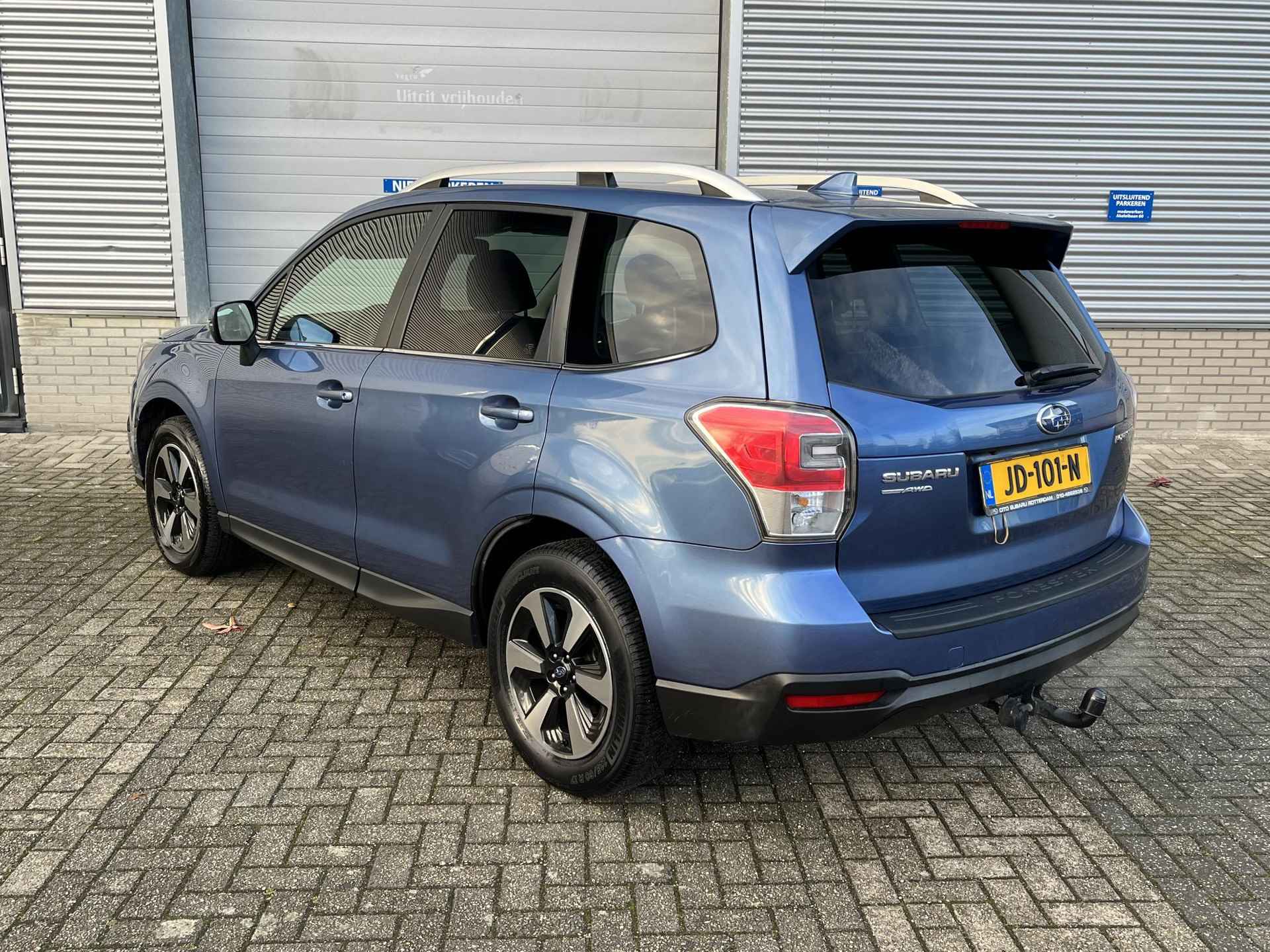 Subaru Forester 2.0 Premium Automaat| Trekhaak| Meest luxe uitvoering| Dealer onderhouden - 4/30