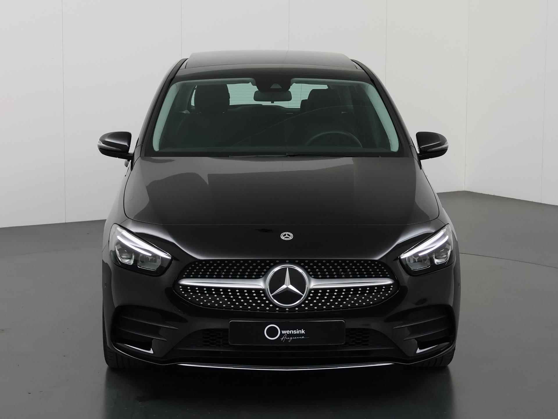 Mercedes-Benz B-klasse 250 e AMG Line | Panoramadak | Widescreen | Sfeerverlichting | Navigatie | Carplay | Stoelverwarming | Mercedes LED | - 4/44