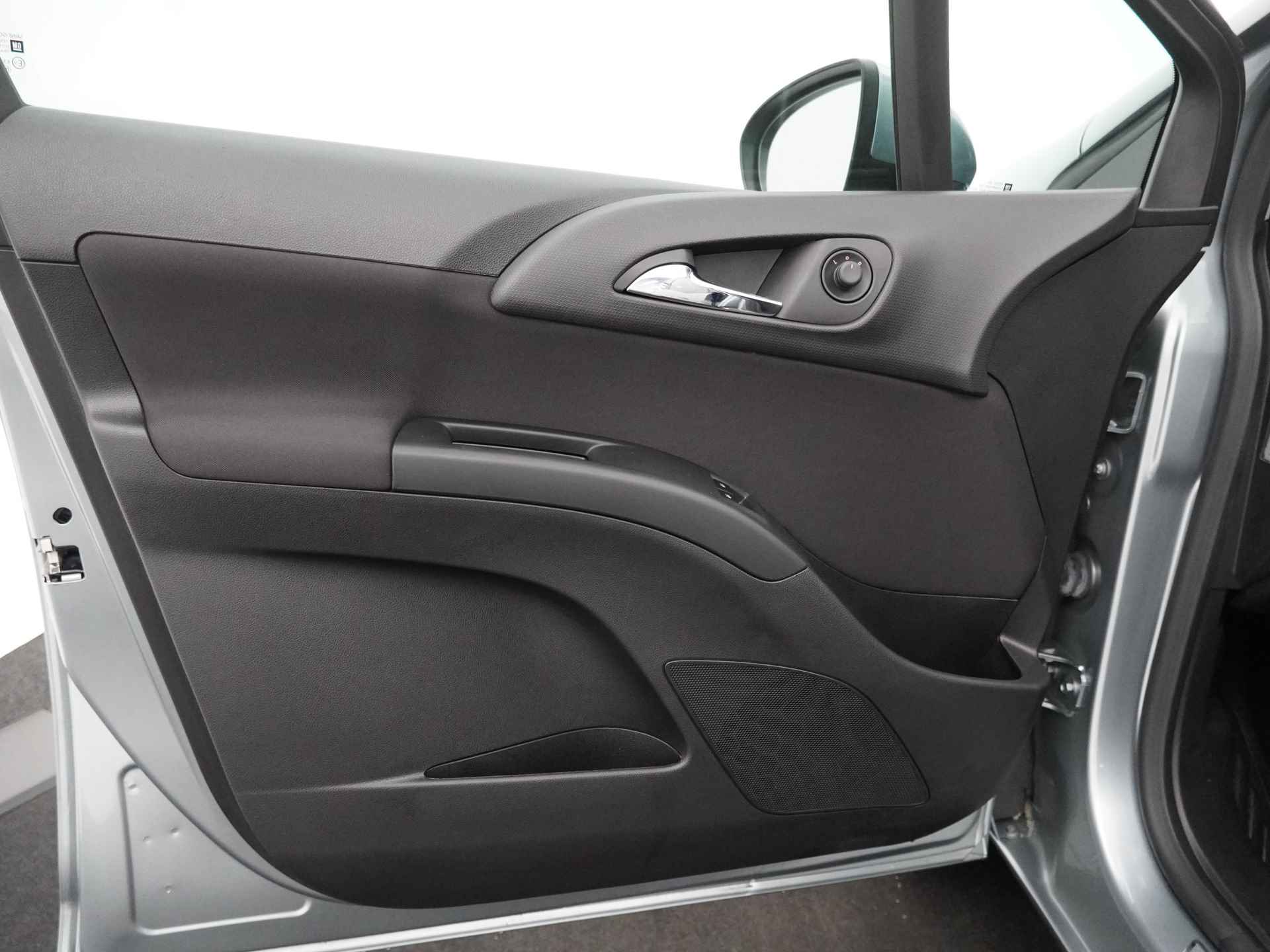 Opel Meriva 1.4 Turbo Design Edition 141PK - Trekhaak - Airco - Cruise control - Hoge instap - Parkeersensoren - 12 maanden Bovag garantie - 19/38