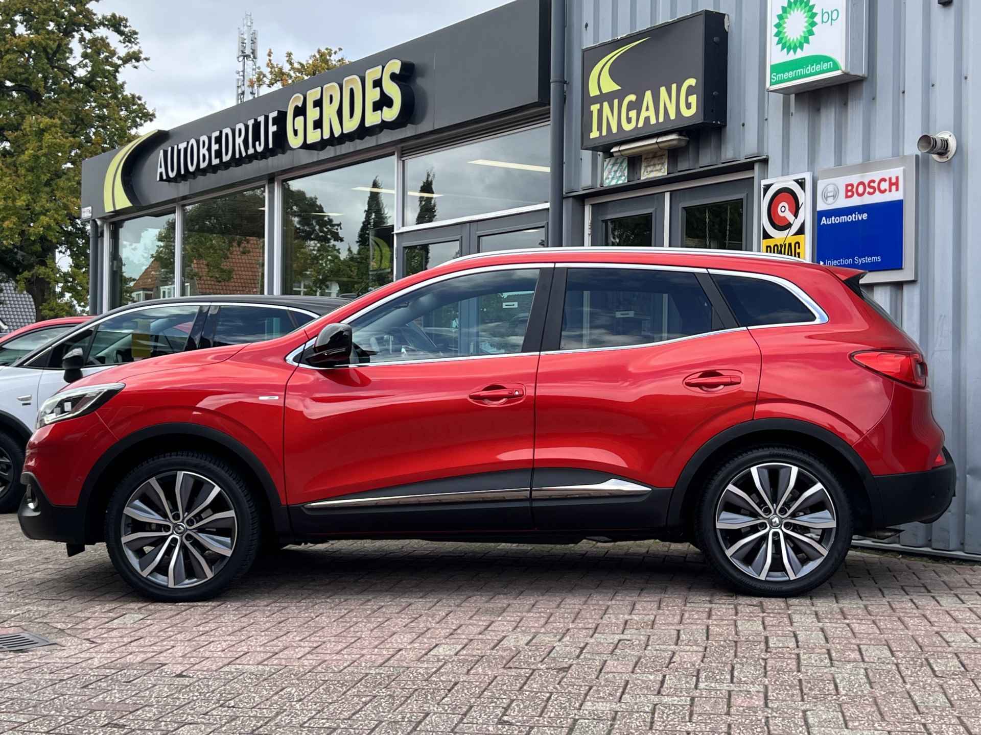 Renault Kadjar 1.2 TCe Bose | AUTOMAAT | PANODAK | TREKHAAK | ACHTERUITRIJCAMERA | - 3/30