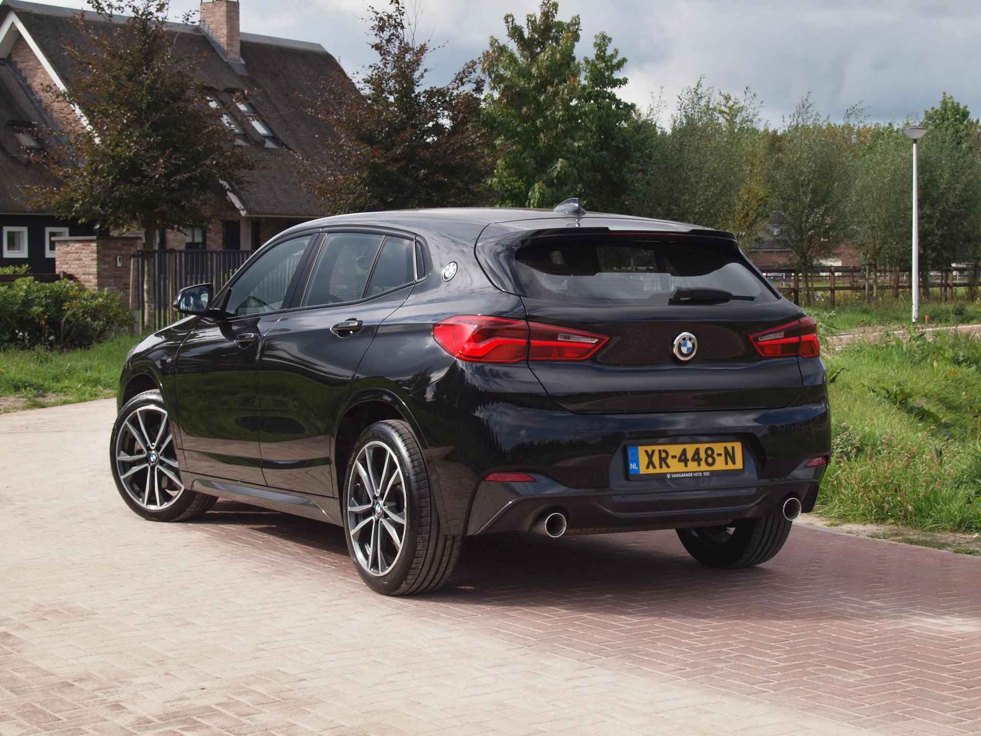 BMW X2 sDrive20i High Executive Edition | M-Pakket | Ledere Bekleding | NL-Auto | Harman Kardon | - 2/33