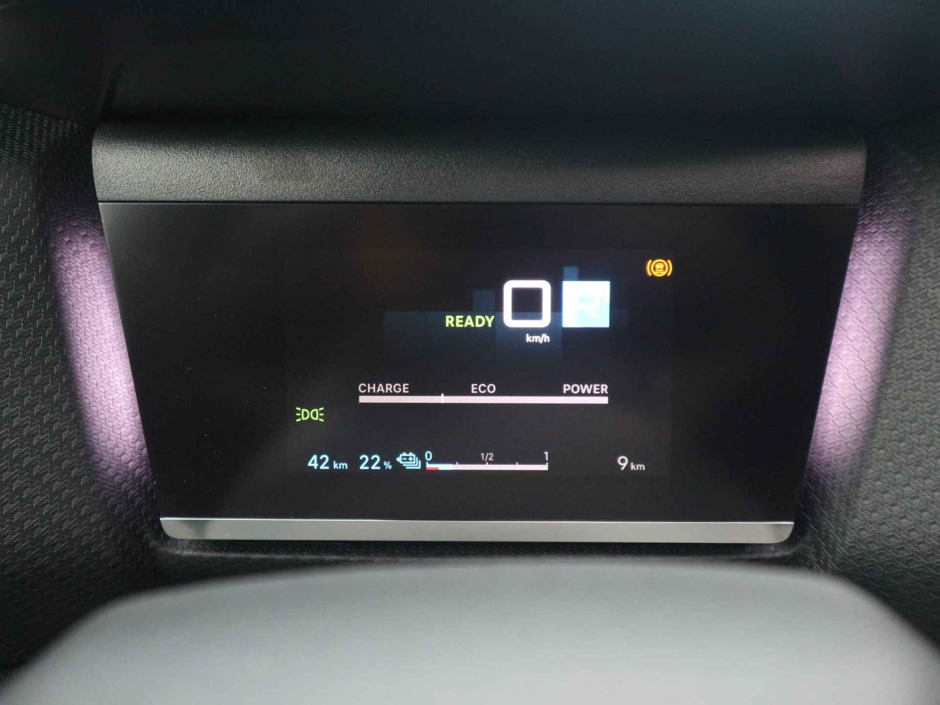 Citroen Ë-C4 X Shine 50 kWh Navigatie | Panoramadak | Achteruitrijcamera | Stuur en voorruit verwarming | Stoelverwarming - 28/42