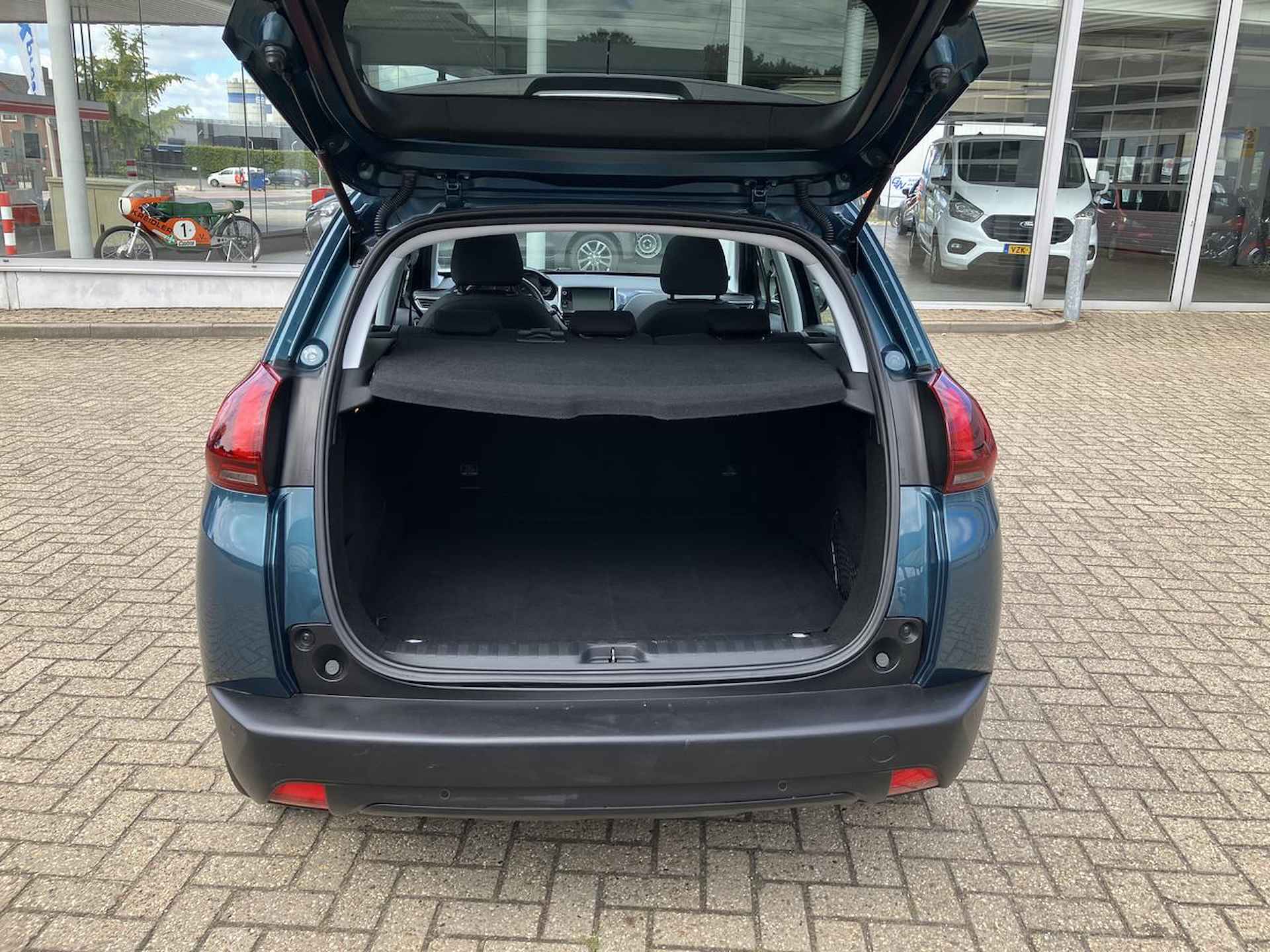 Peugeot 2008 1.2 PURE TECH BLUE LION PANODAK - 6/14