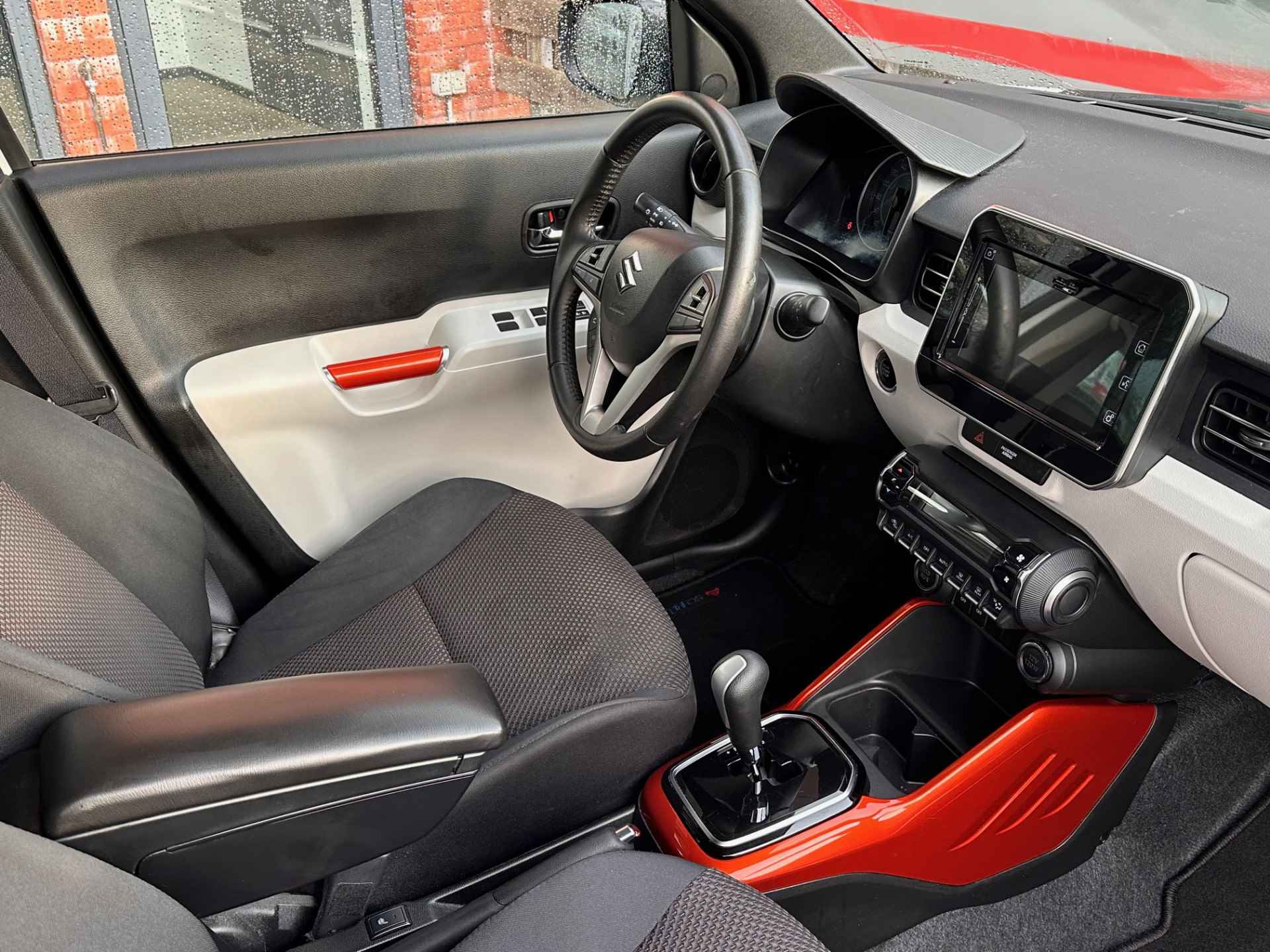 Suzuki Ignis 1.2 Stijl Automaat Navigatie, Cruise Control, Achteruitrijcamera, Voorstoelen Verwarmd - 6/26