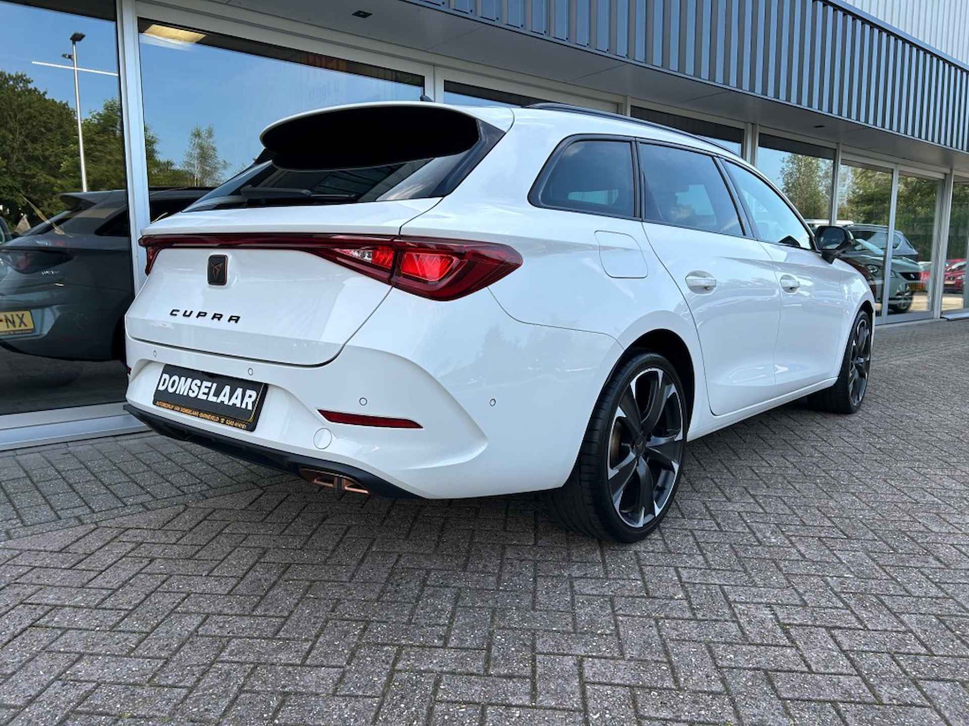 CUPRA Leon Sportstourer 1.4 e-Hybrid VZ Business - 23/28