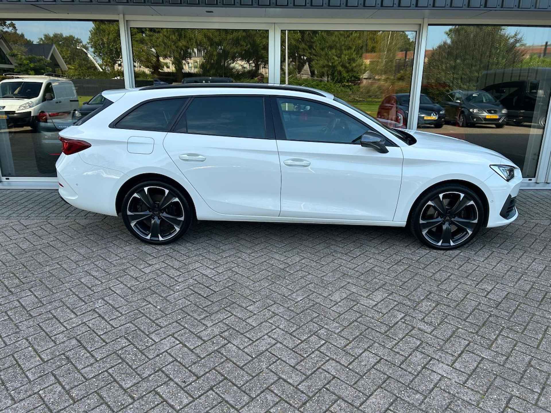 CUPRA Leon Sportstourer 1.4 e-Hybrid VZ Business - 26/28