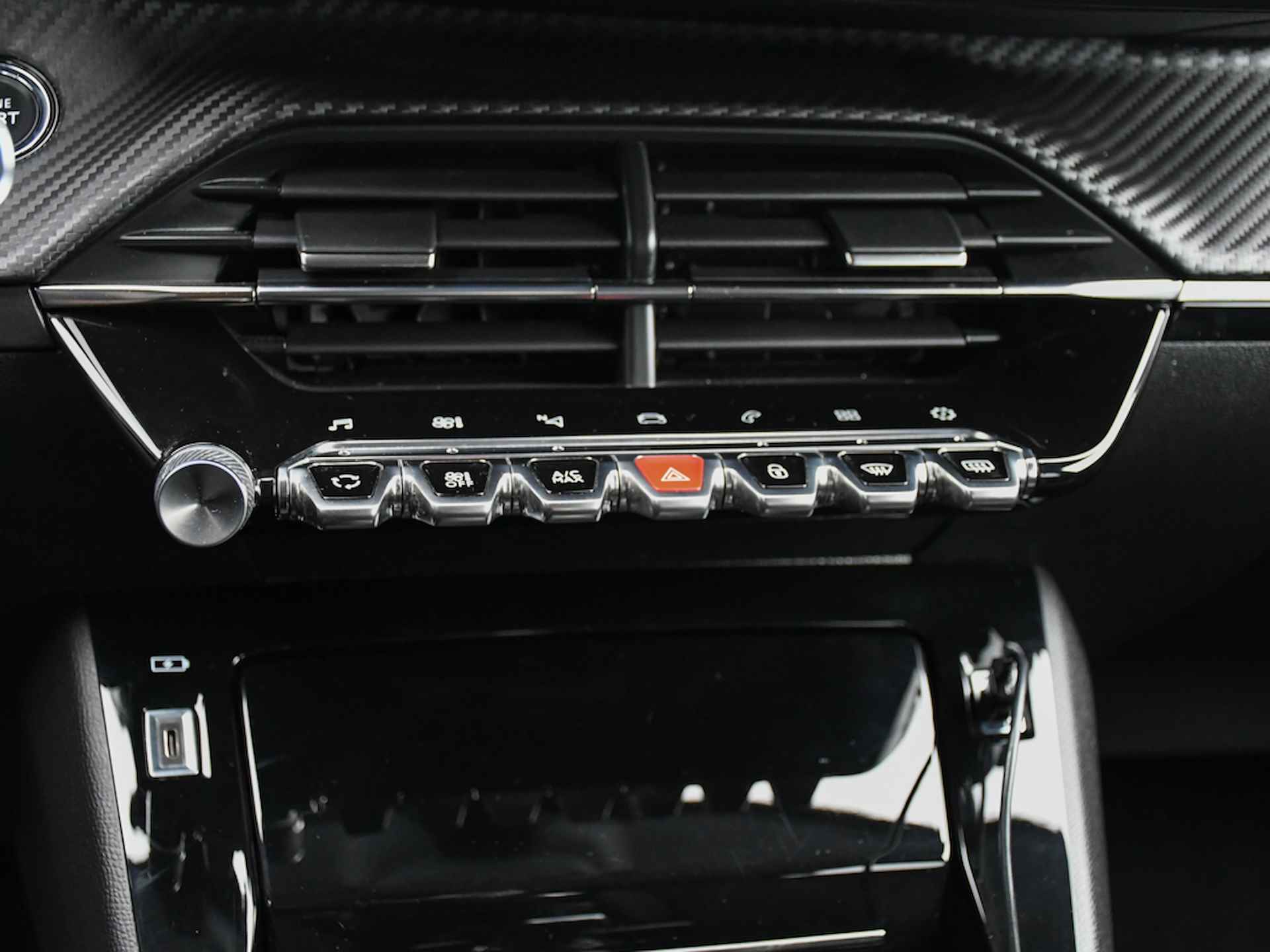 Peugeot 208 Allure 1.2 PureTech 100pk Automaat NAVI | CRUISE | 16''LM | DAB | APPLE-CARPLAY | CLIMA | USB - 20/31