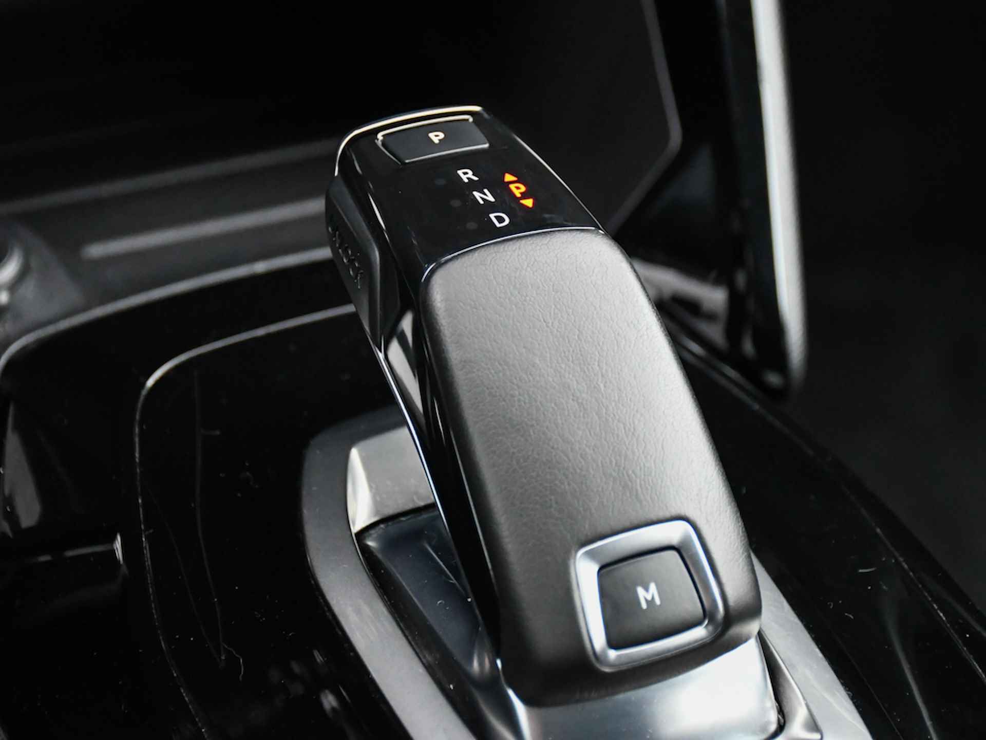 Peugeot 208 Allure 1.2 PureTech 100pk Automaat NAVI | CRUISE | 16''LM | DAB | APPLE-CARPLAY | CLIMA | USB - 22/31