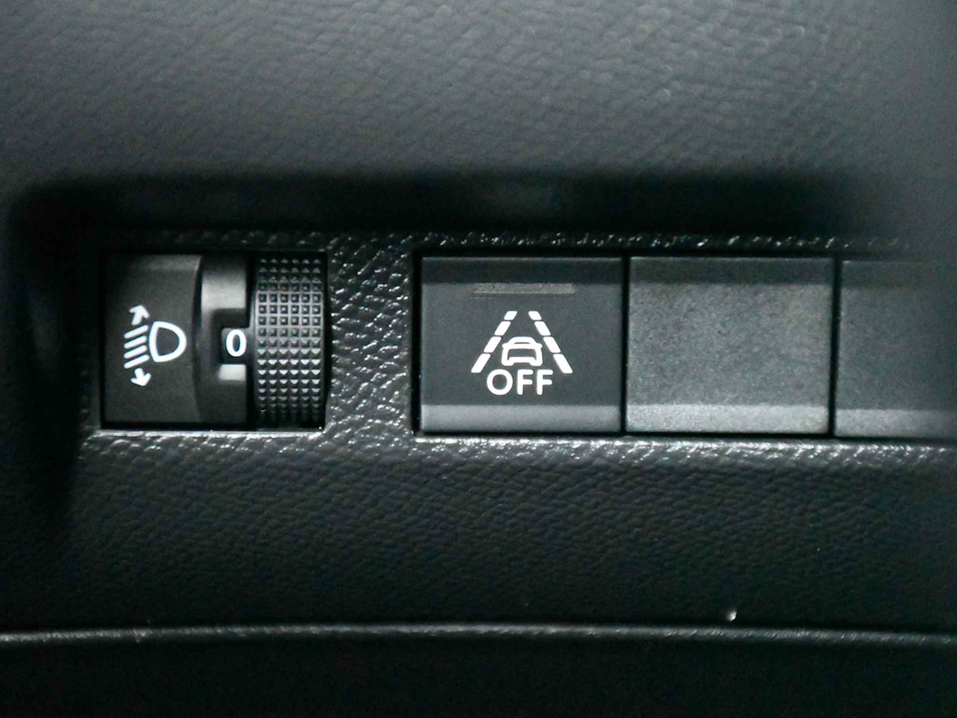 Peugeot 208 Allure 1.2 PureTech 100pk Automaat NAVI | CRUISE | 16''LM | DAB | APPLE-CARPLAY | CLIMA | USB - 28/31