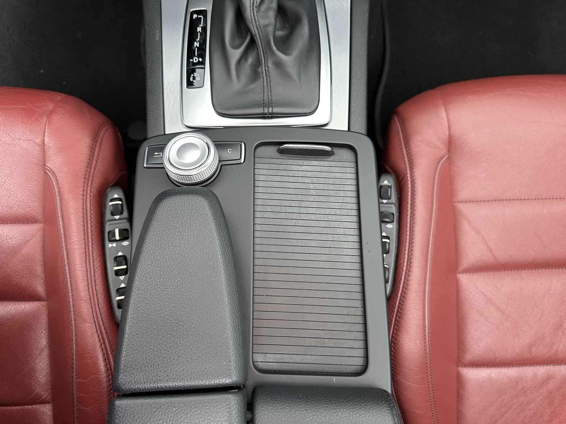 Mercedes-Benz E-klasse Cabrio 200 CGI Automaat Avantgarde AMG-pakket 79dKM!|Leder|Airscarf|Navi|Xenon|Nieuwstaat!! - 18/44