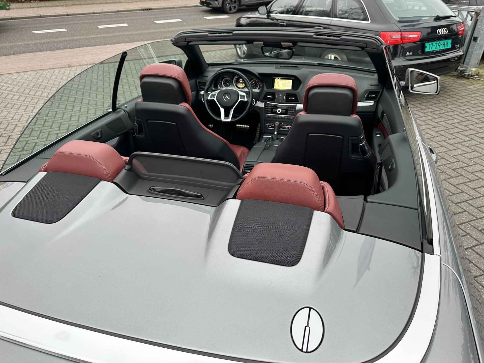 Mercedes-Benz E-klasse Cabrio 200 CGI Automaat Avantgarde AMG-pakket 79dKM!|Leder|Airscarf|Navi|Xenon|Nieuwstaat!! - 24/44
