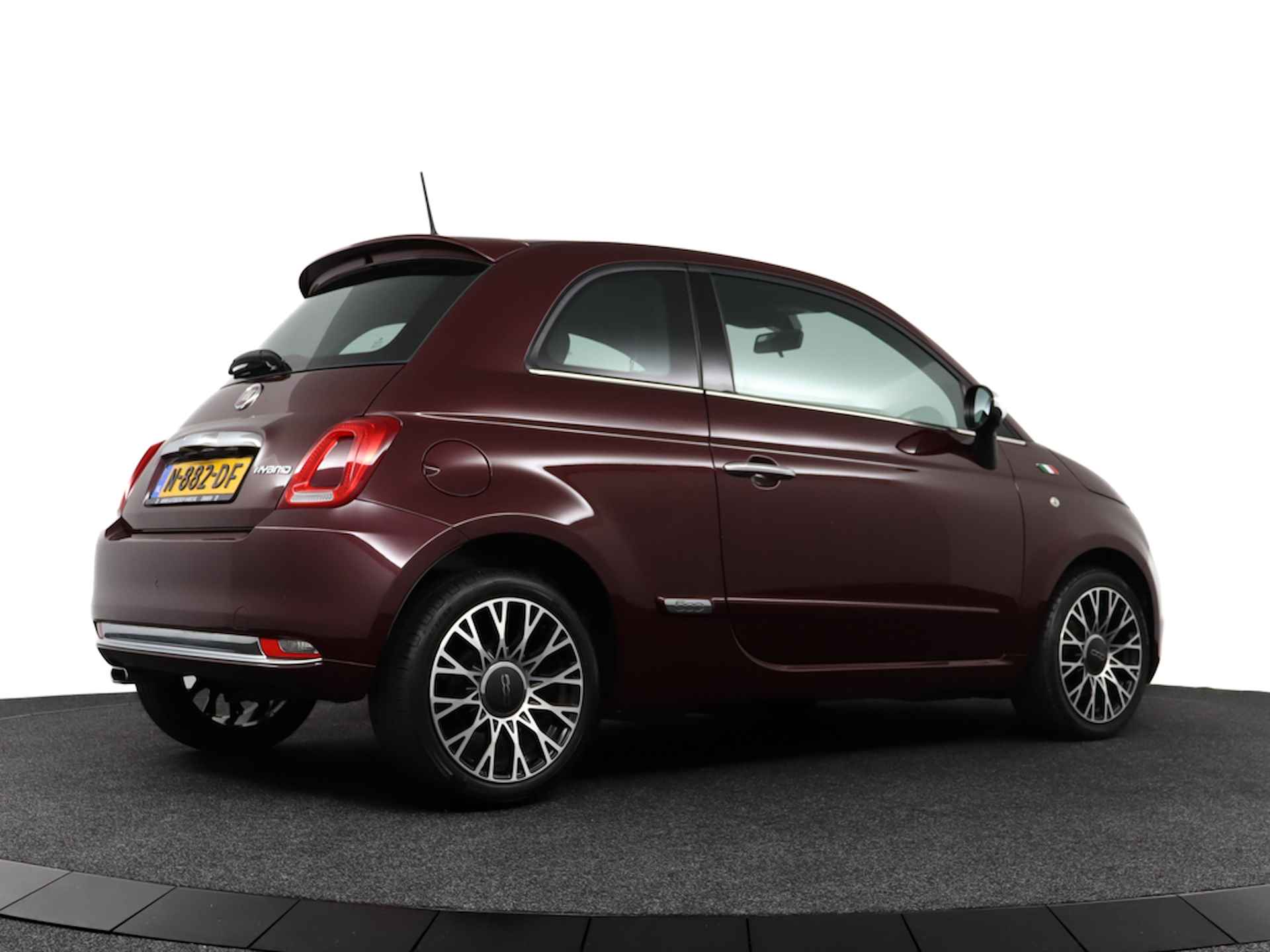 Fiat 500 1.0 HYBRID LAUNCH EDITION ECC/CRUISE/NAV/PANO.DAK/PARK.SENS/LMV - 10/47