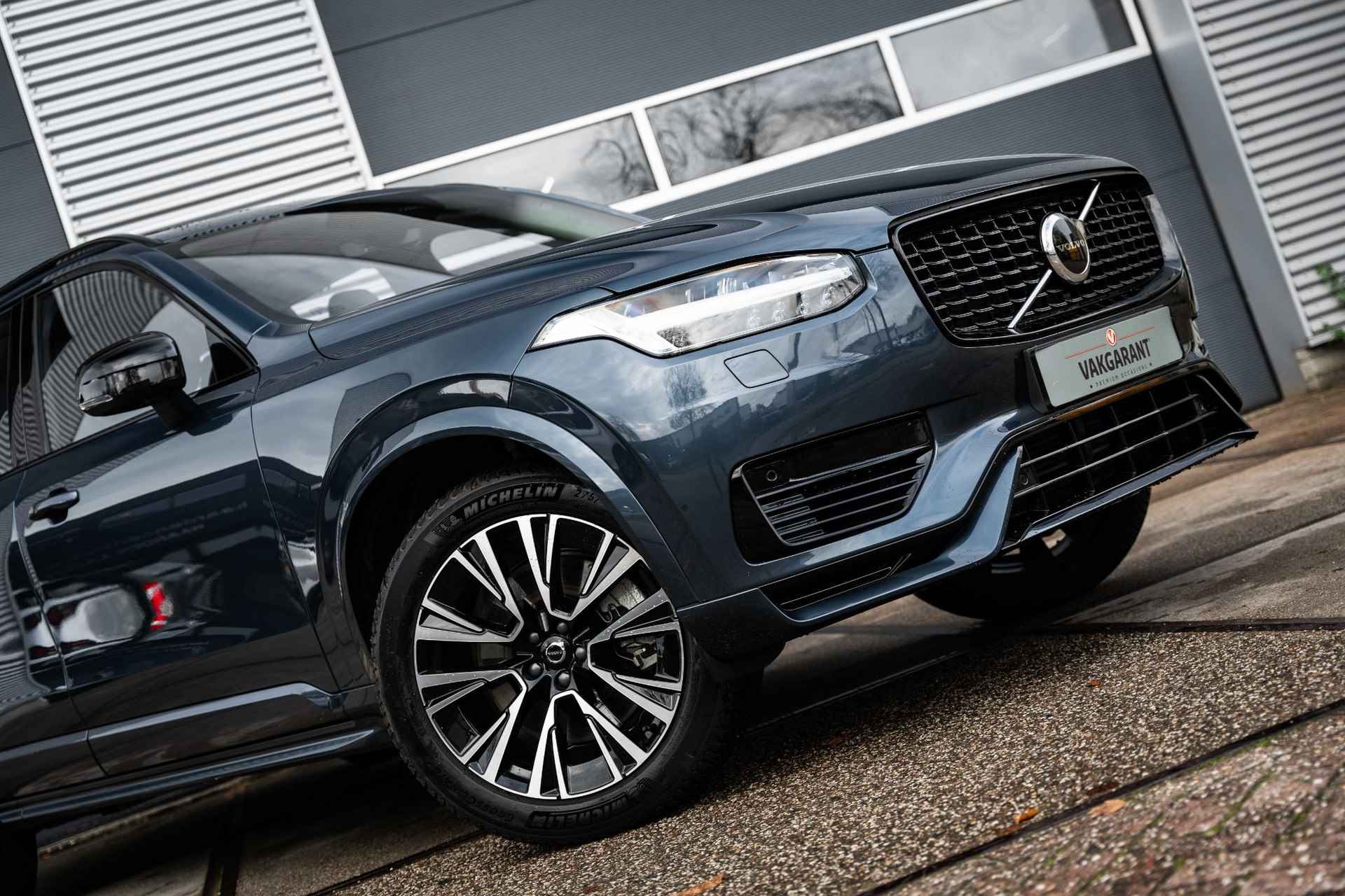 Volvo XC90 2.0 T8 Recharge AWD Ultimate Dark | Pano Dak | Camera | Stoel/Stuur verw. | Harman Kardon | ACC - 50/50