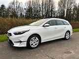 Kia Ceed Sw 1.0 T-GDi 120pk DynamicLine | Navigatie | Apple carplay/ Android auto | Camera | Climate control | All-season banden | NAP | Rijklaar prijs!