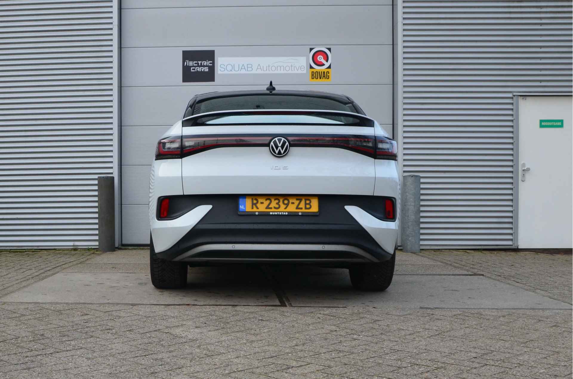 Volkswagen ID.5 Pro 77 kWh Navi, Alu - 9/31