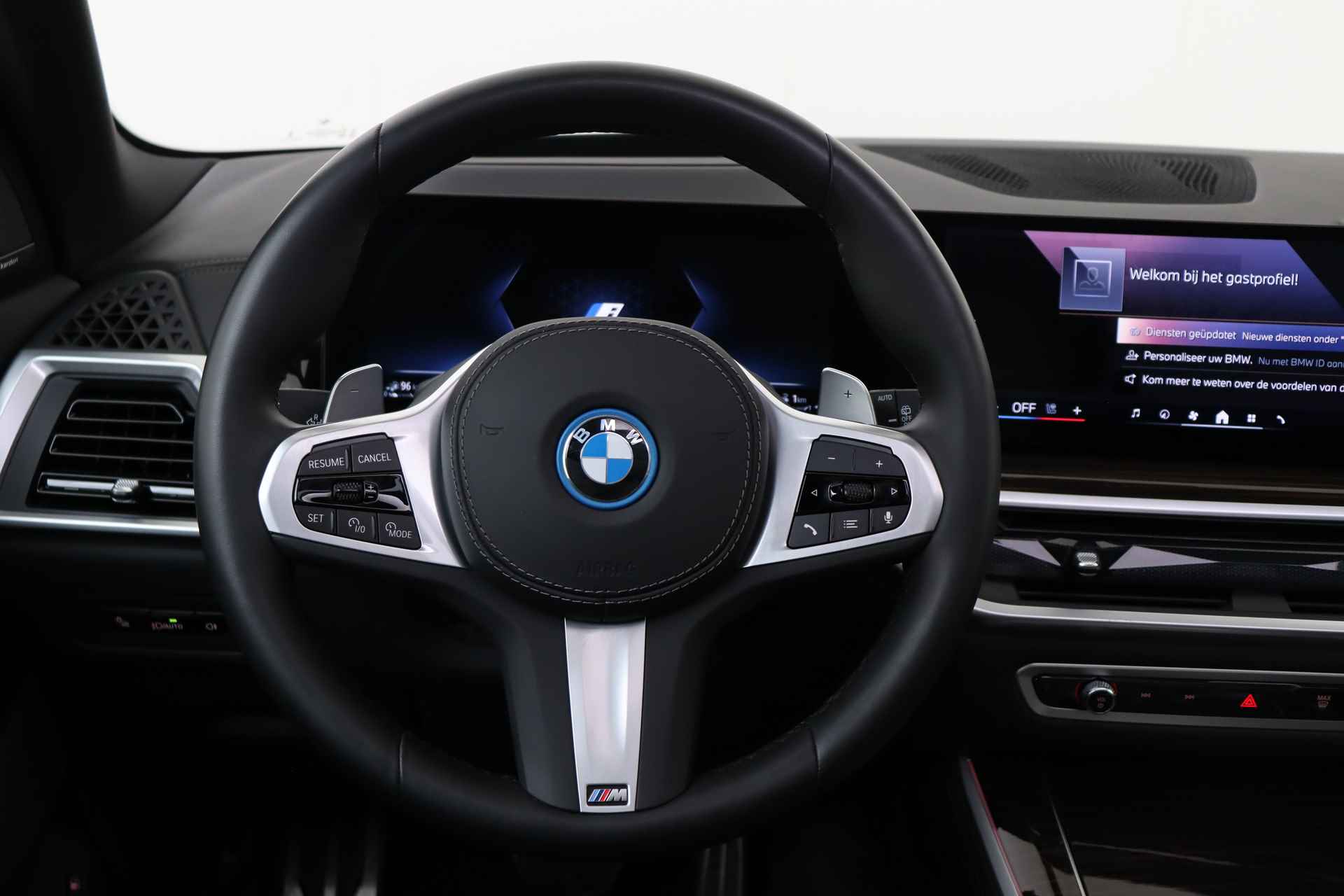 BMW X5 xDrive50e High Executive M Sport Automaat / Panoramadak / Trekhaak / Harman Kardon / Live Cockpit Professional / Parking Assistant Professional / Gesture Control - 22/63