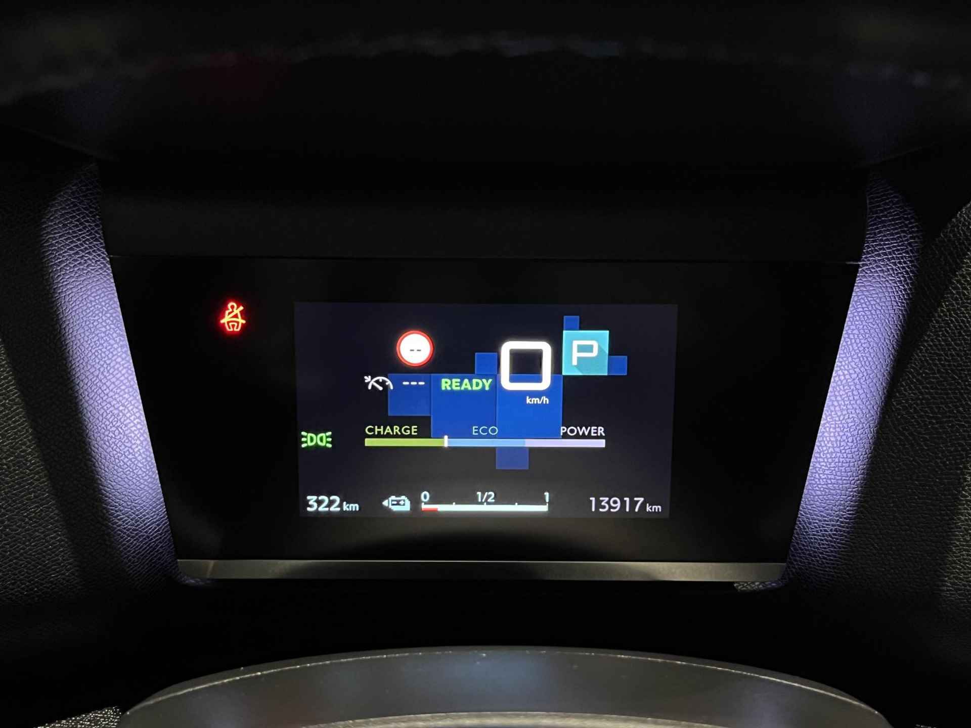 Citroen Ë-C4 Feel 50 kWh | €2000,- overheidssubsidie | Apple Carplay/Android Auto | Zeer compleet - 13/29