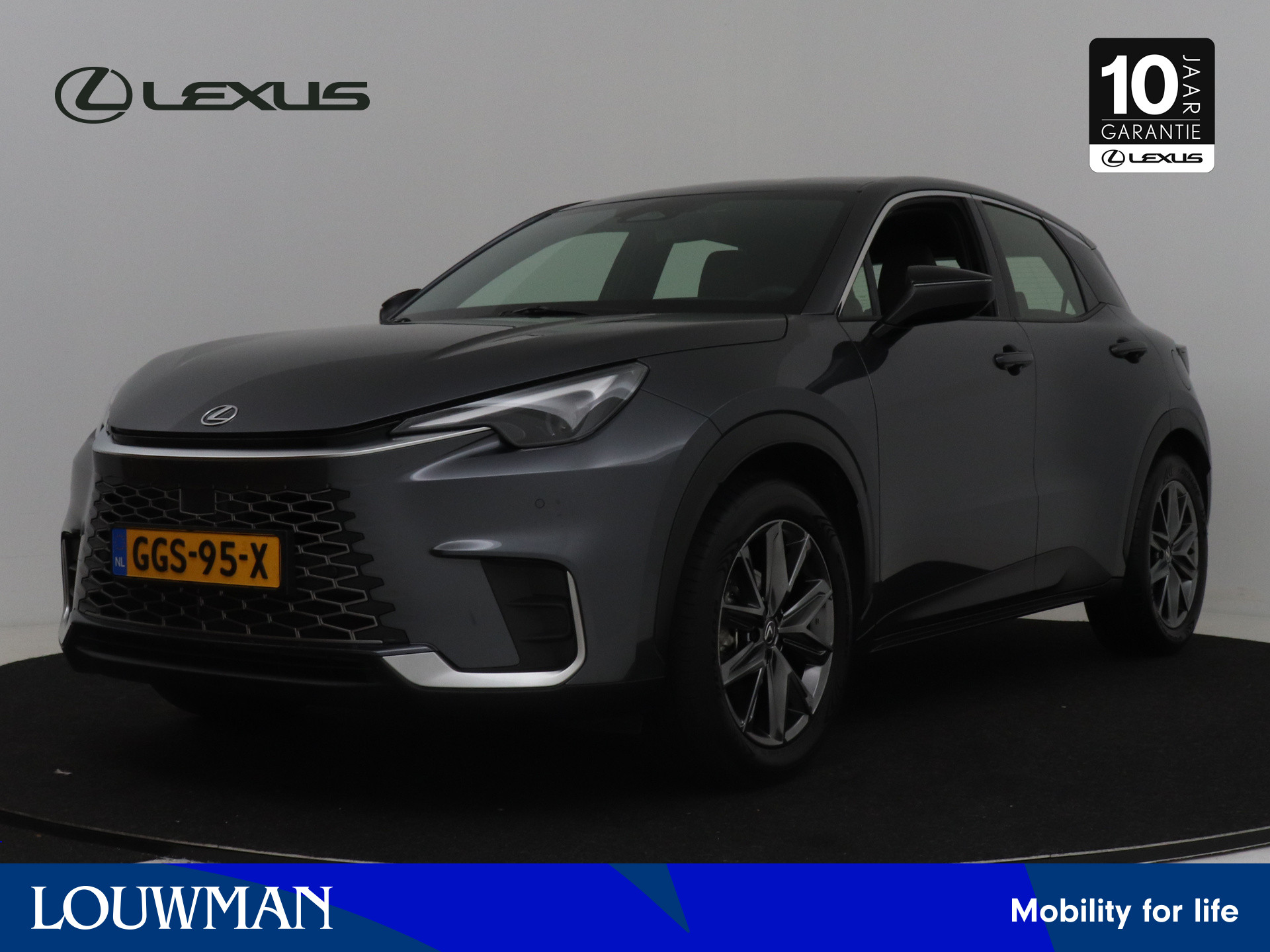 Lexus LBX Business Line Pro | Navigatie | Leer | Dodehoekdetectie | LM velgen | Stoel- en stuurverwarming |