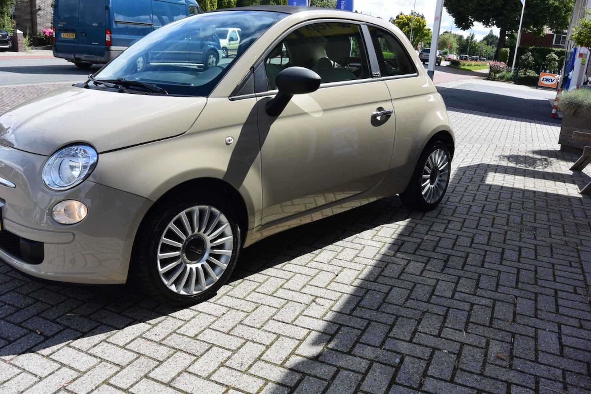 FIAT 500c 1.2 LOUNGE - 6/19