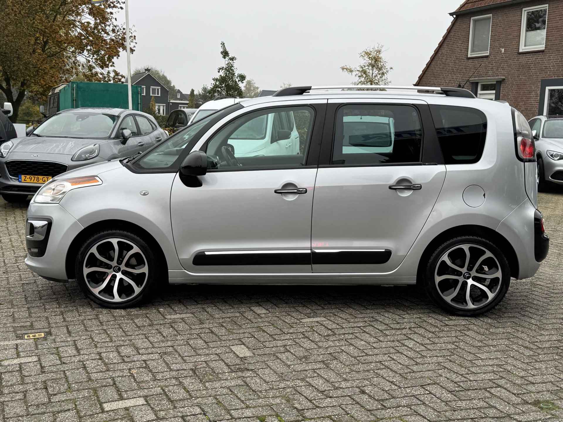 Citroen C3 Picasso 1.2 PureTech Exclusive NAVI | CAMERA | BOVAG!! - 4/34