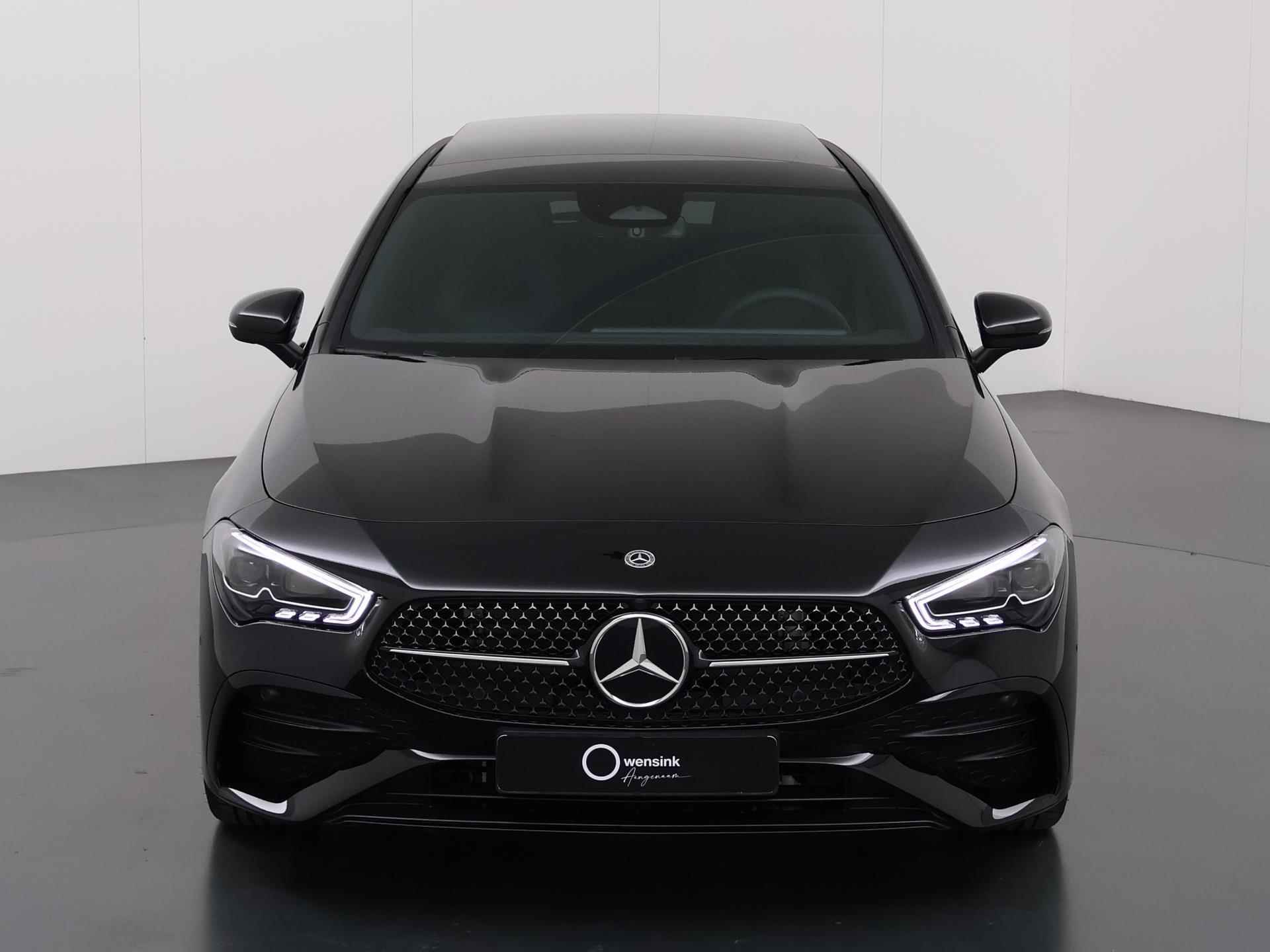 Mercedes-Benz CLA-klasse Shooting Brake 180 Star Edition AMG NIGHT | Panoramadak | Sfeerverlichting | Dodehoek assistent | Achteruitrijcamera | Keyless Entry | Apple Carplay | MultiBeam LED | - 4/46