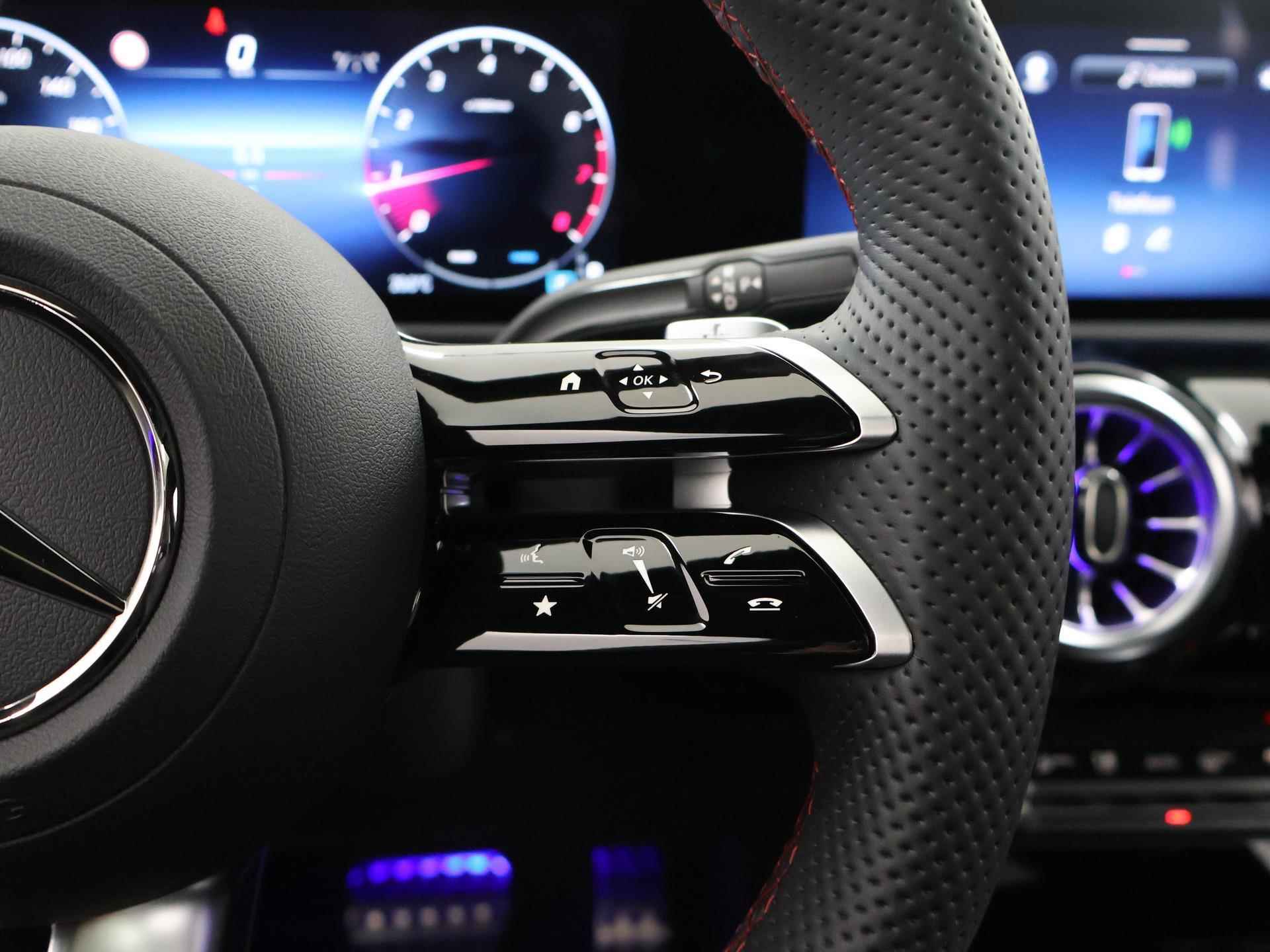 Mercedes-Benz CLA-klasse Shooting Brake 180 Star Edition AMG NIGHT | Panoramadak | Sfeerverlichting | Dodehoek assistent | Achteruitrijcamera | Keyless Entry | Apple Carplay | MultiBeam LED | - 34/46