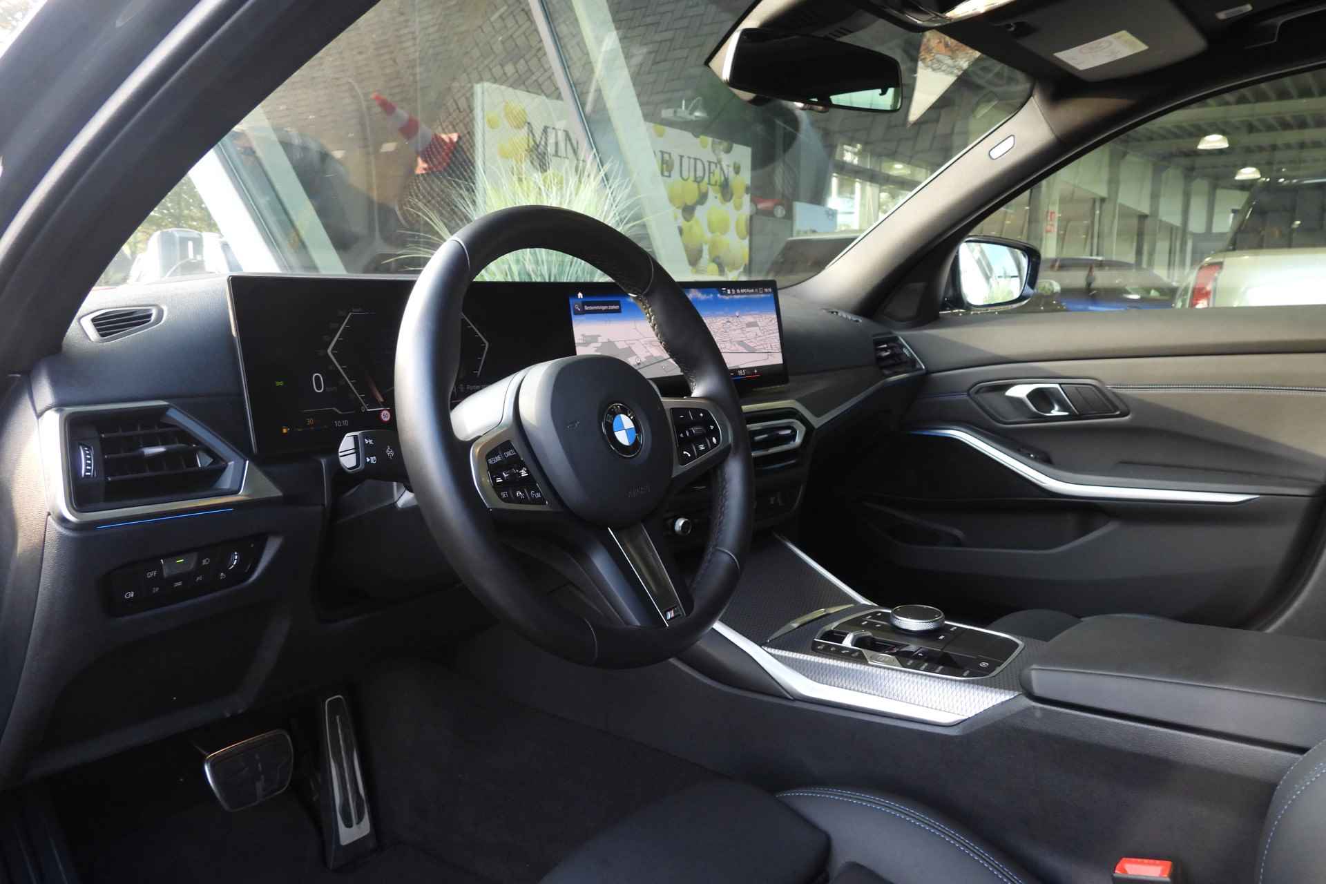 BMW 3 Serie Touring 320i High Executive M Sport Automaat / Panoramadak / Trekhaak / Sportstoelen / Adaptieve LED / Active Cruise Control / Parking Assistant Plus / Adaptief M Onderstel - 15/41