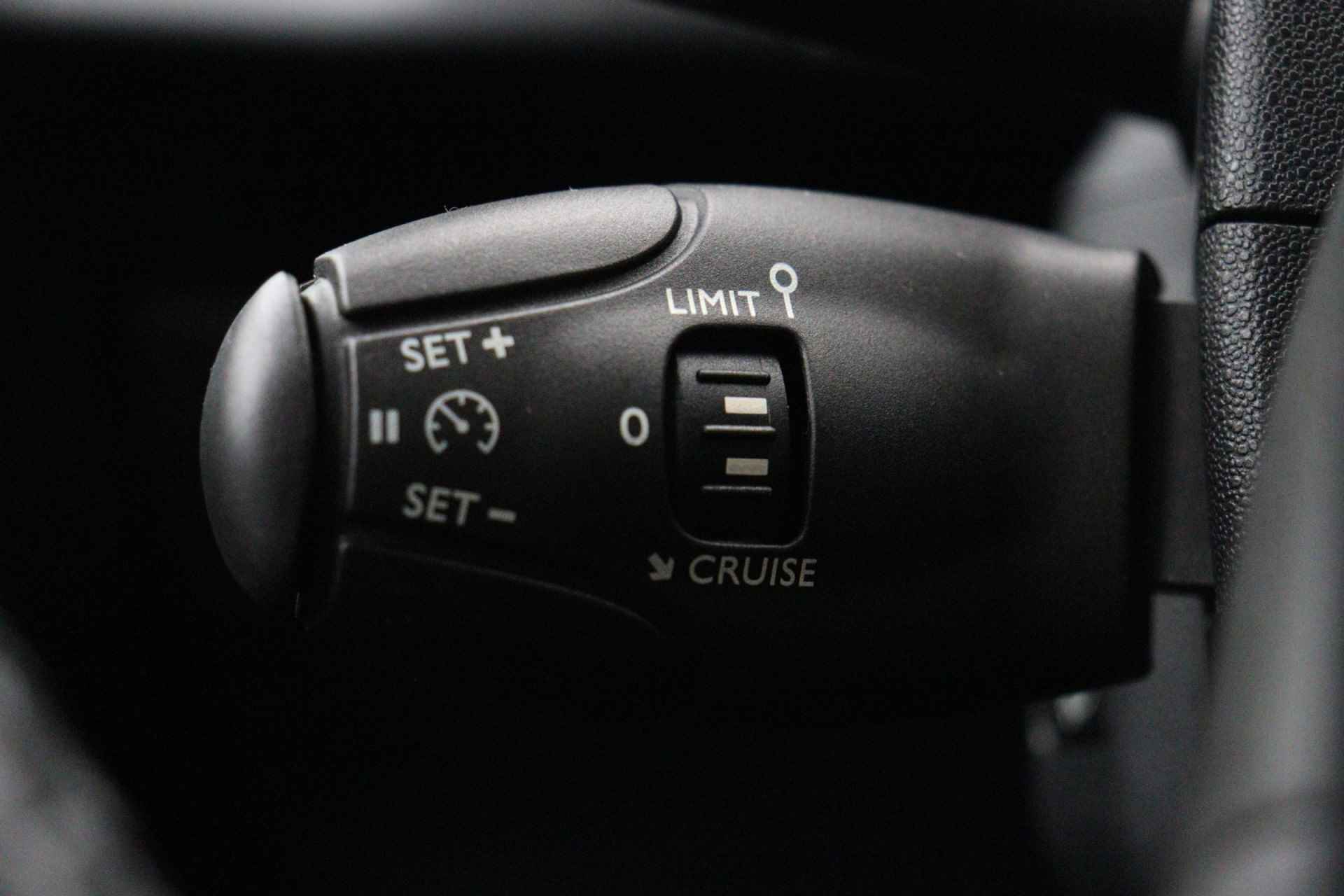 Citroën DS3 1.2 VTi Business | 4-Seizoensbanden | Navigatie | Cruise control | Parkeersensoren - 20/29