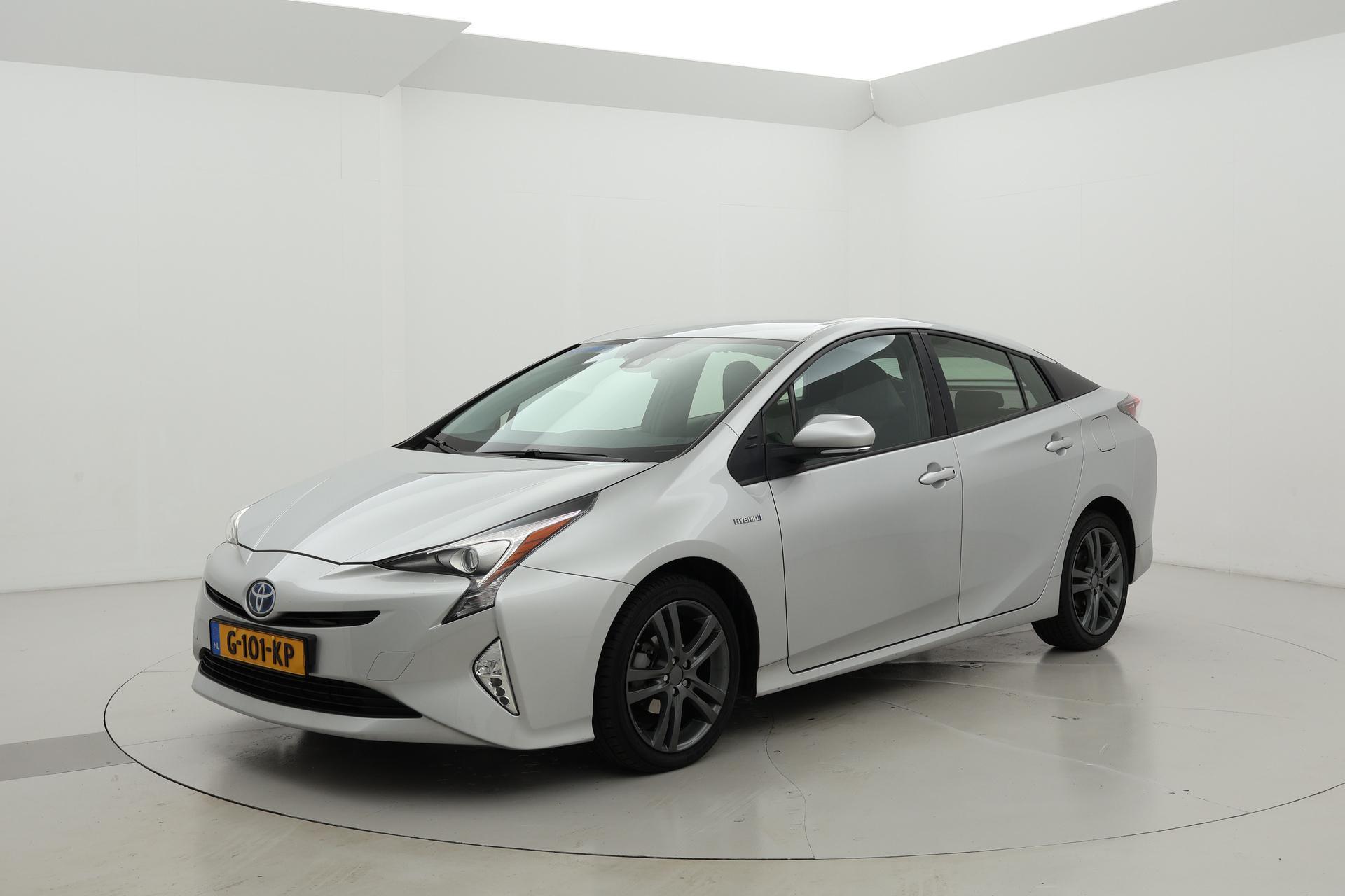 Toyota Prius 1.8 Hybrid Black Edition Leder Navigatie Automaat