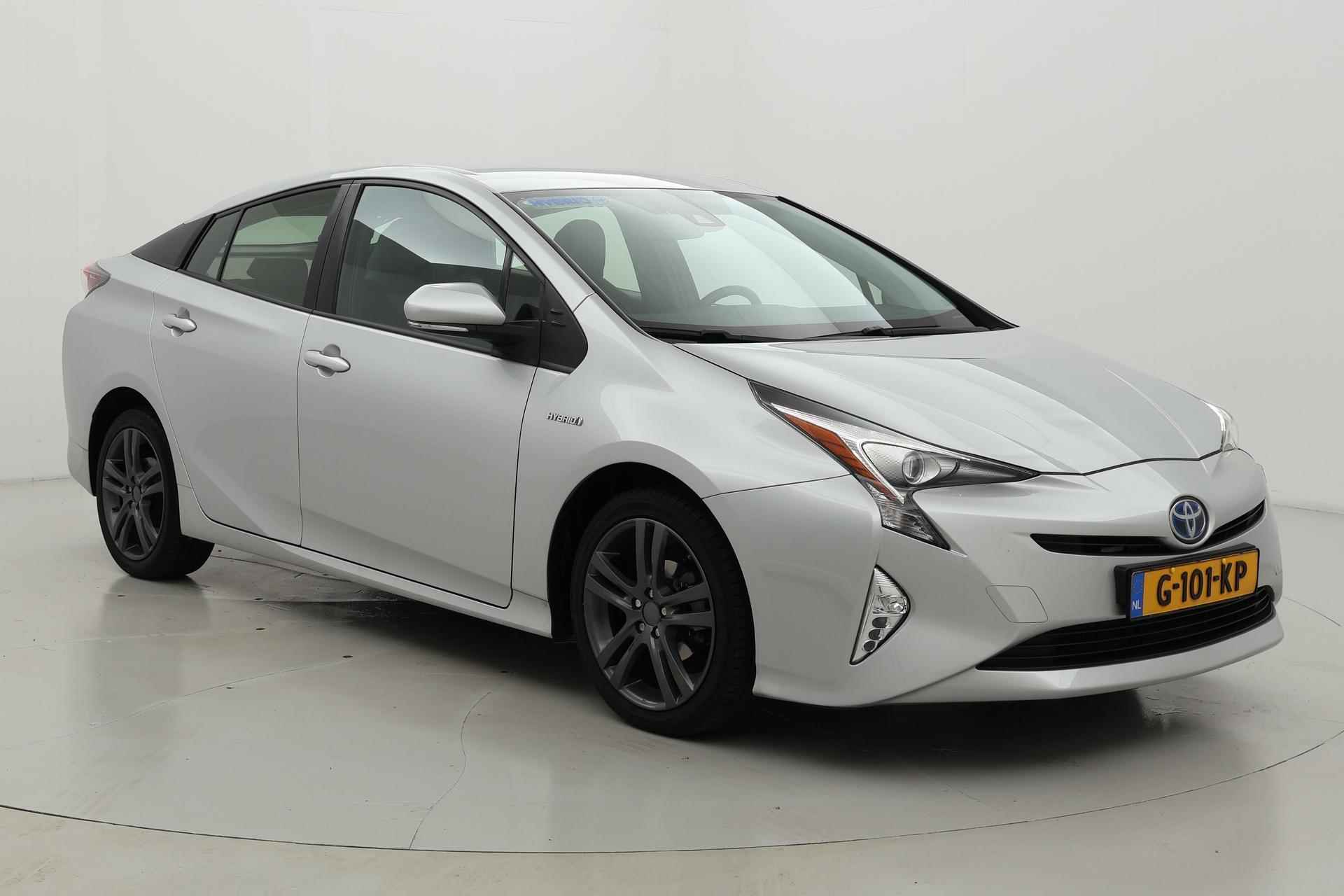 Toyota Prius 1.8 Hybrid Black Edition Leder Navigatie Automaat - 32/35