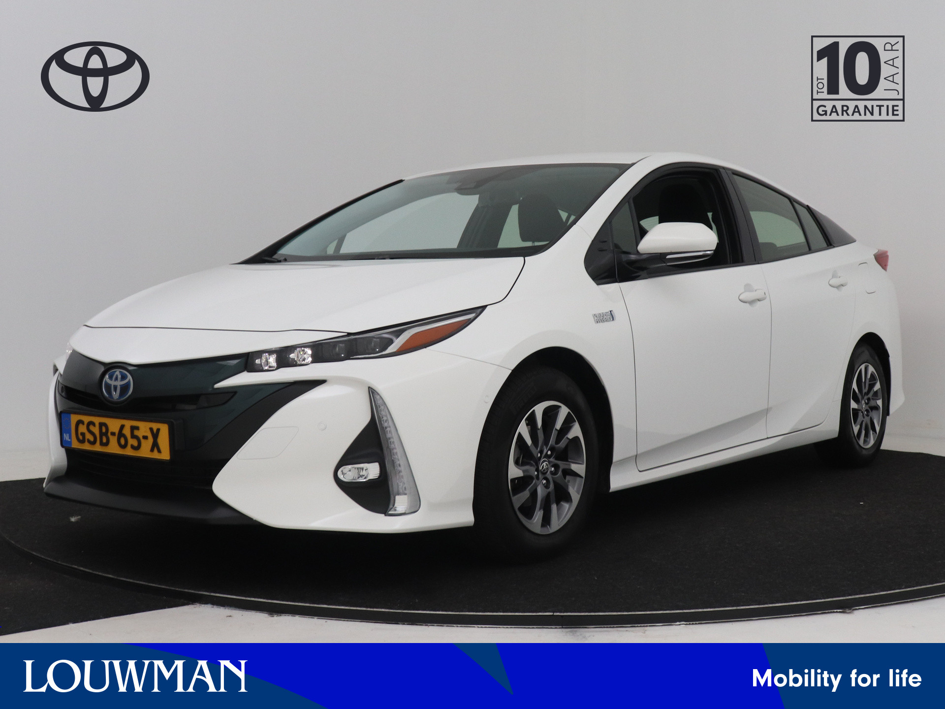 Toyota Prius 1.8 Plug-in Hybrid Dynamic Limited | Head up Display | Navigatie | Stoelverwarming | Cruise Control Adaptief | Camera |