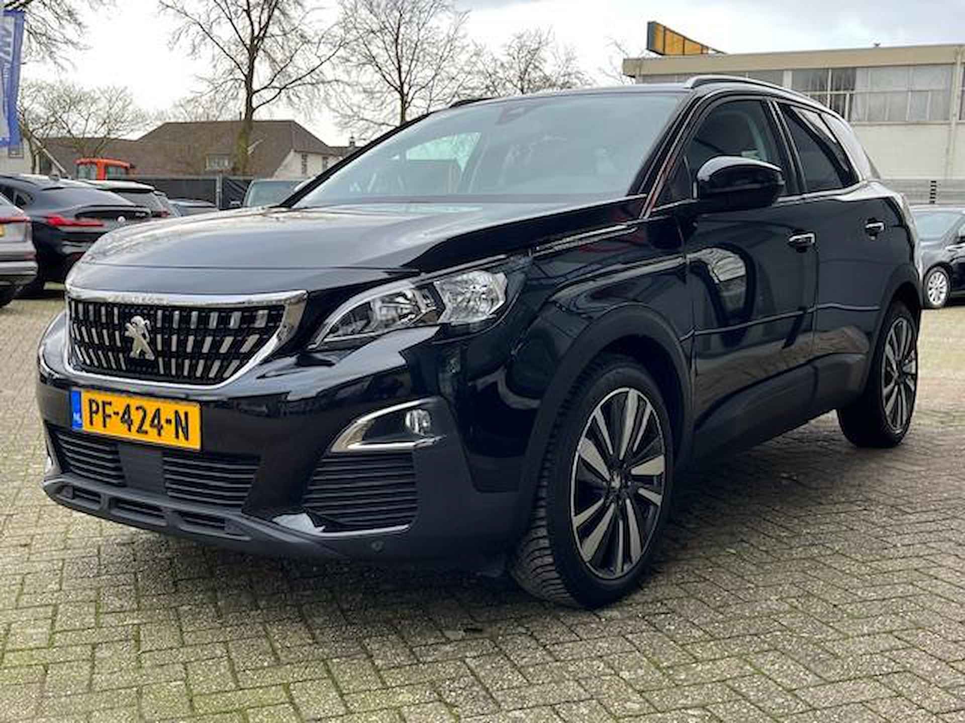 Peugeot 3008 1.2 PureTech Active - 4/19