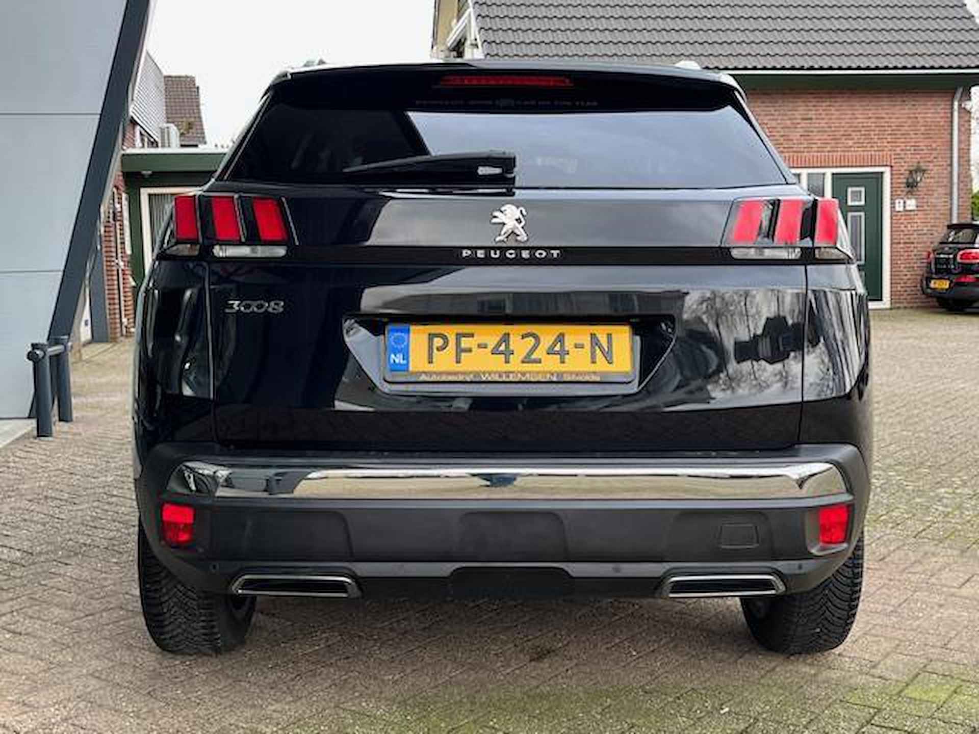 Peugeot 3008 1.2 PureTech Active - 6/19