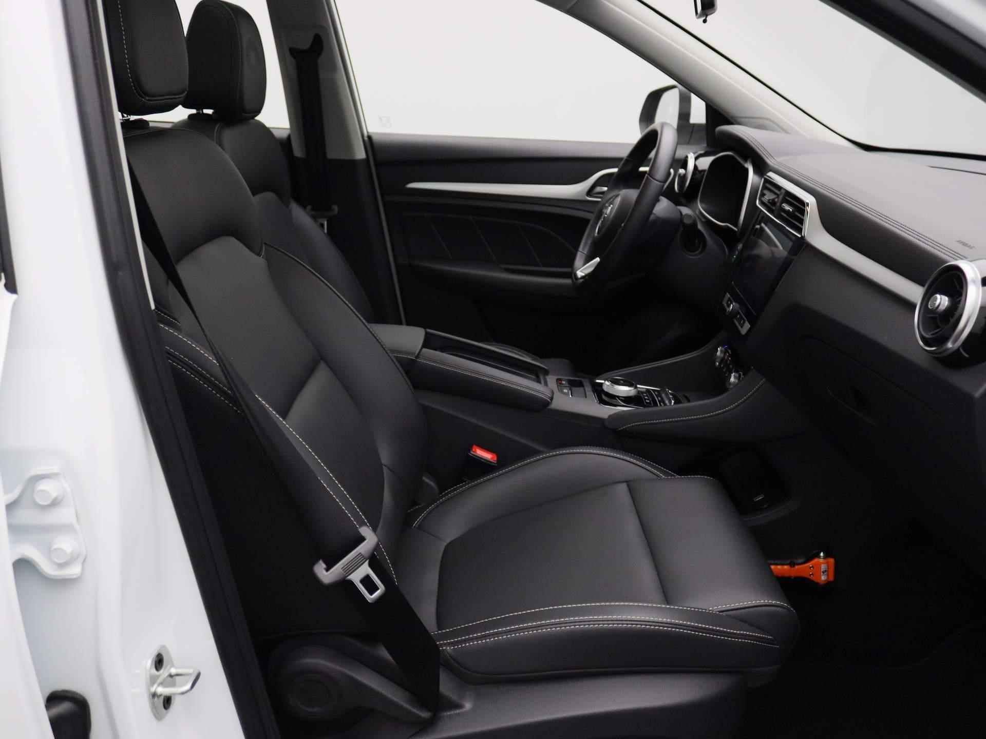 MG ZS EV Luxury | Leder | Navi | Panoramadak | Camera | Apple CarPlay | Adaptive Cruise Control | - 25/28